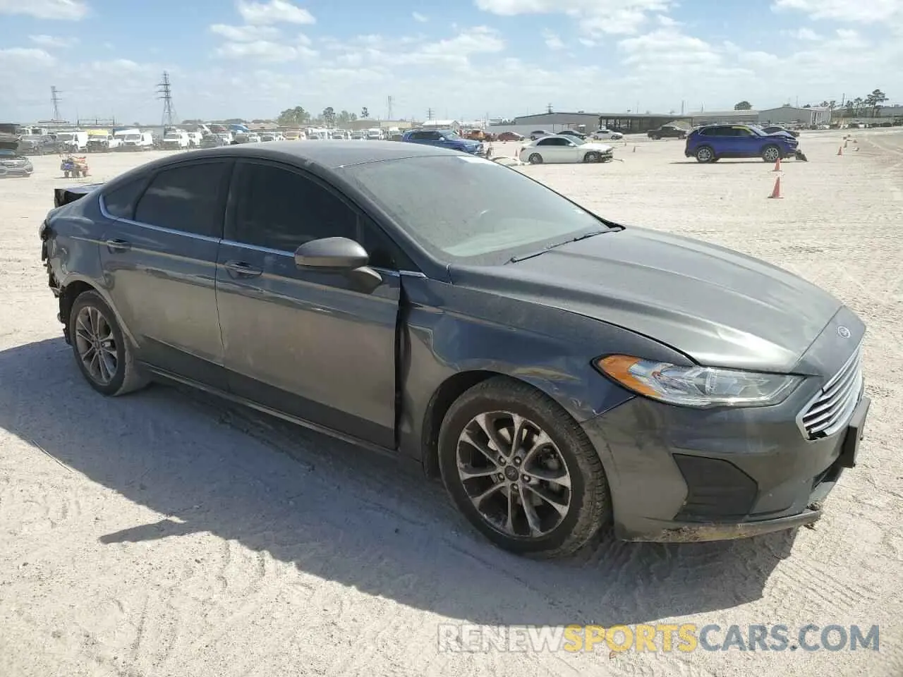4 Photograph of a damaged car 3FA6P0HD2LR168245 FORD FUSION 2020