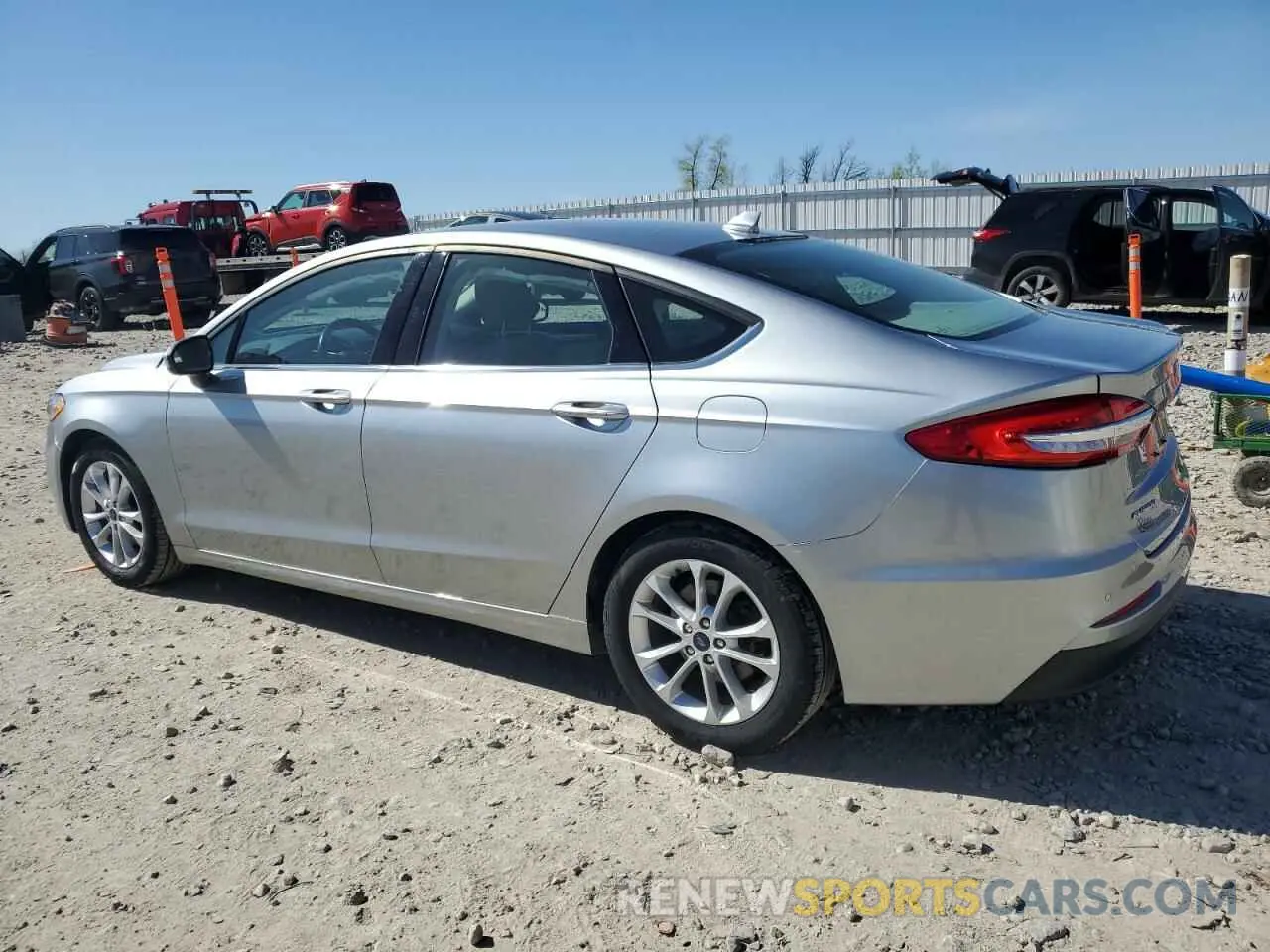 2 Photograph of a damaged car 3FA6P0HD2LR214401 FORD FUSION 2020