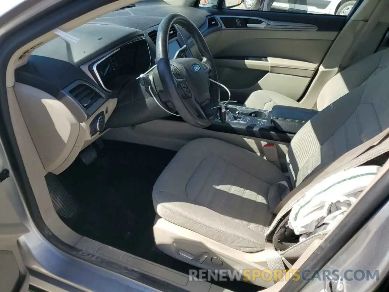 7 Photograph of a damaged car 3FA6P0HD2LR214401 FORD FUSION 2020