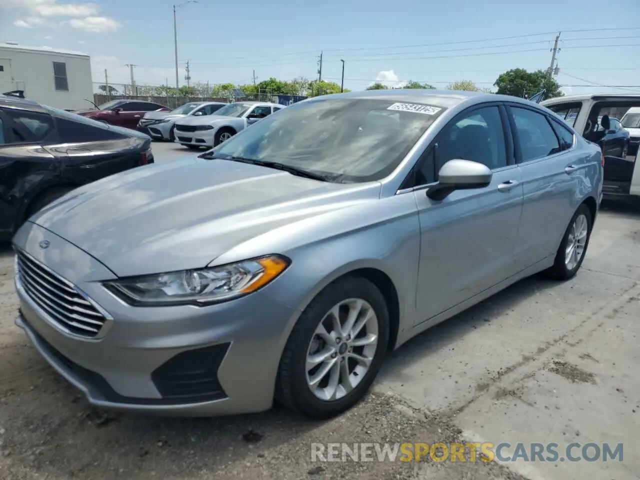 1 Photograph of a damaged car 3FA6P0HD2LR218562 FORD FUSION 2020