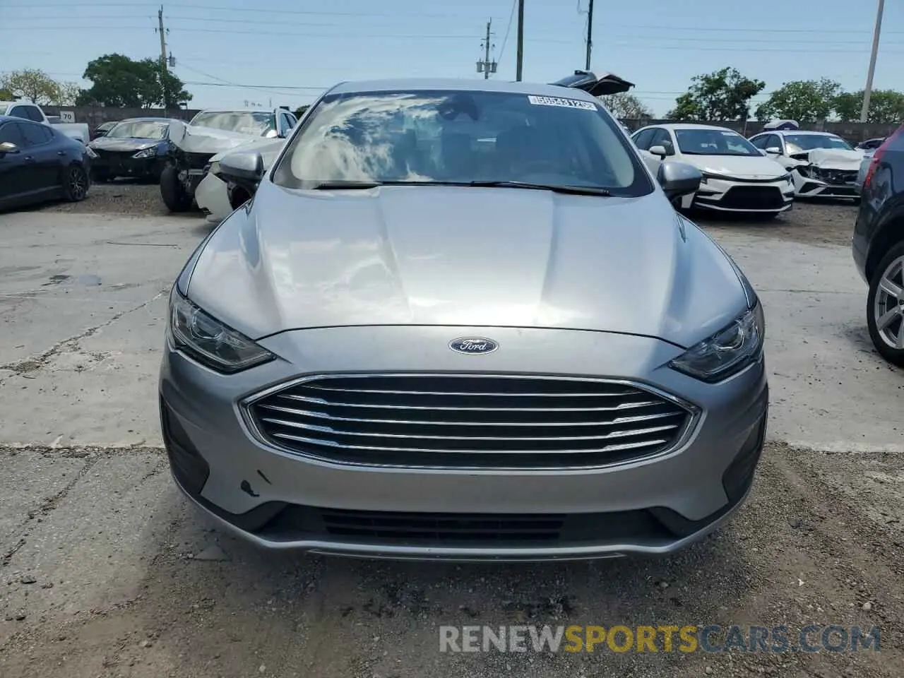 5 Photograph of a damaged car 3FA6P0HD2LR218562 FORD FUSION 2020