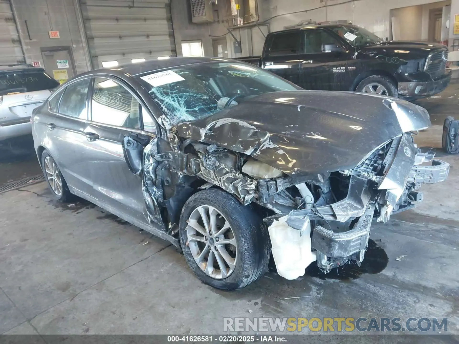 1 Photograph of a damaged car 3FA6P0HD2LR220215 FORD FUSION 2020
