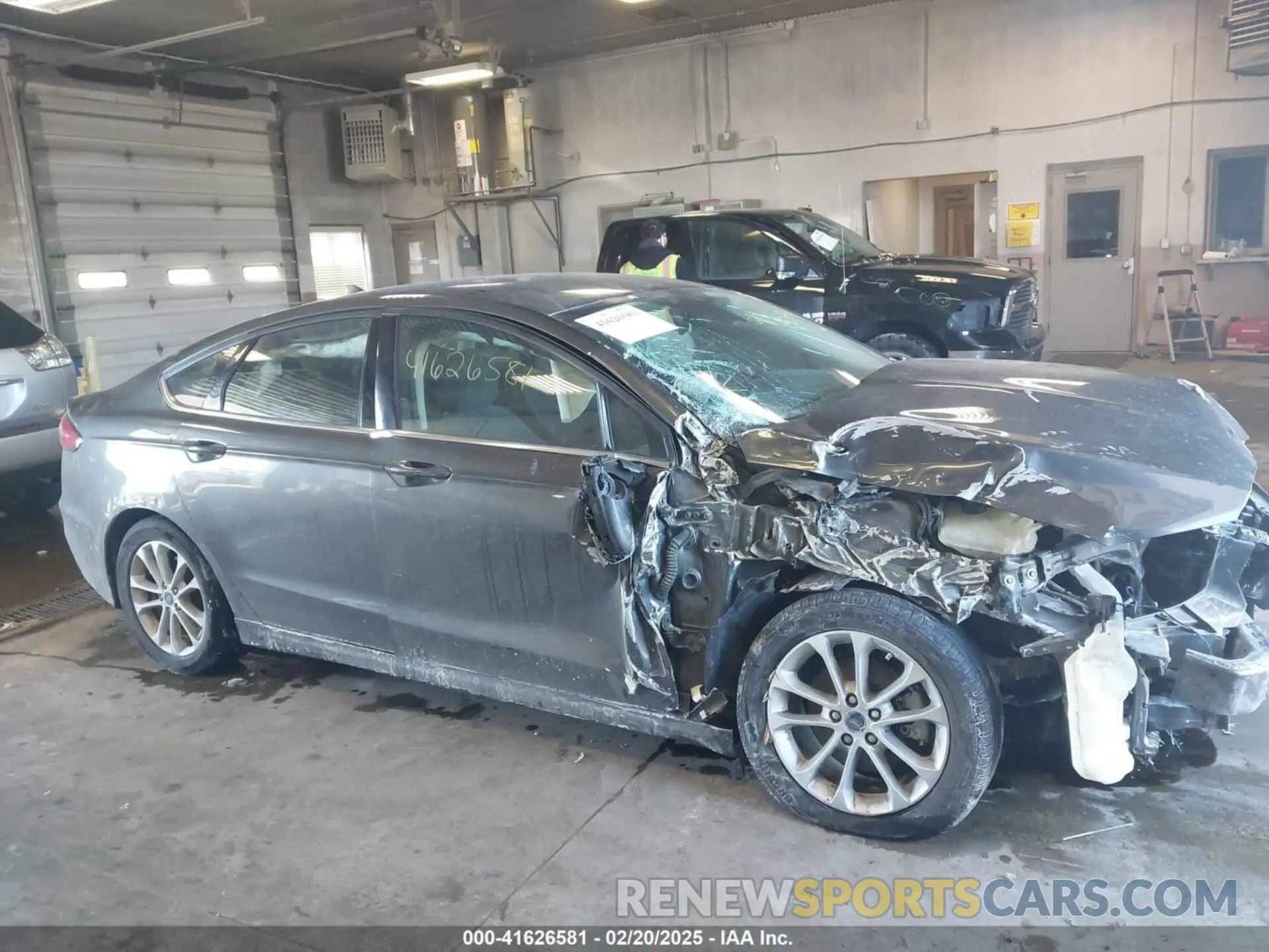 13 Photograph of a damaged car 3FA6P0HD2LR220215 FORD FUSION 2020