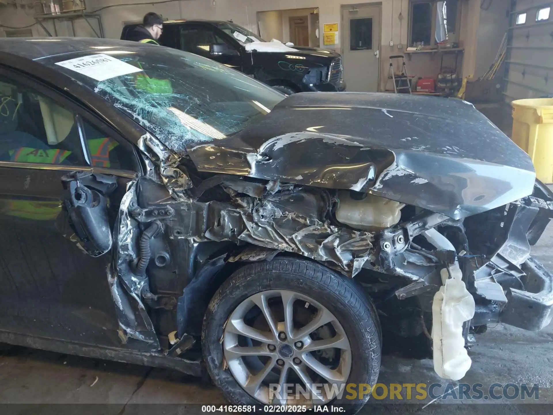 6 Photograph of a damaged car 3FA6P0HD2LR220215 FORD FUSION 2020