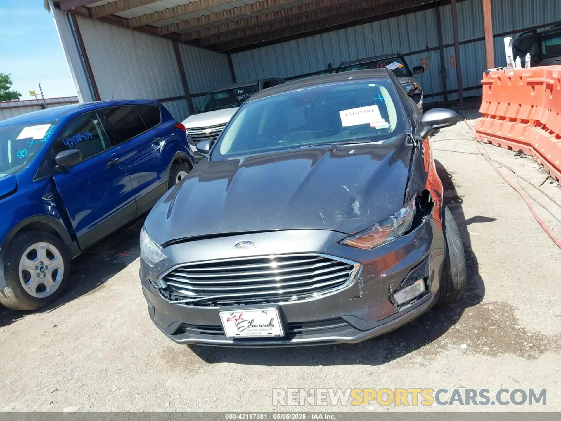 13 Photograph of a damaged car 3FA6P0HD2LR256809 FORD FUSION 2020