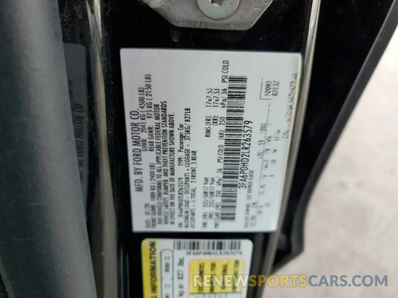 12 Photograph of a damaged car 3FA6P0HD2LR263579 FORD FUSION 2020
