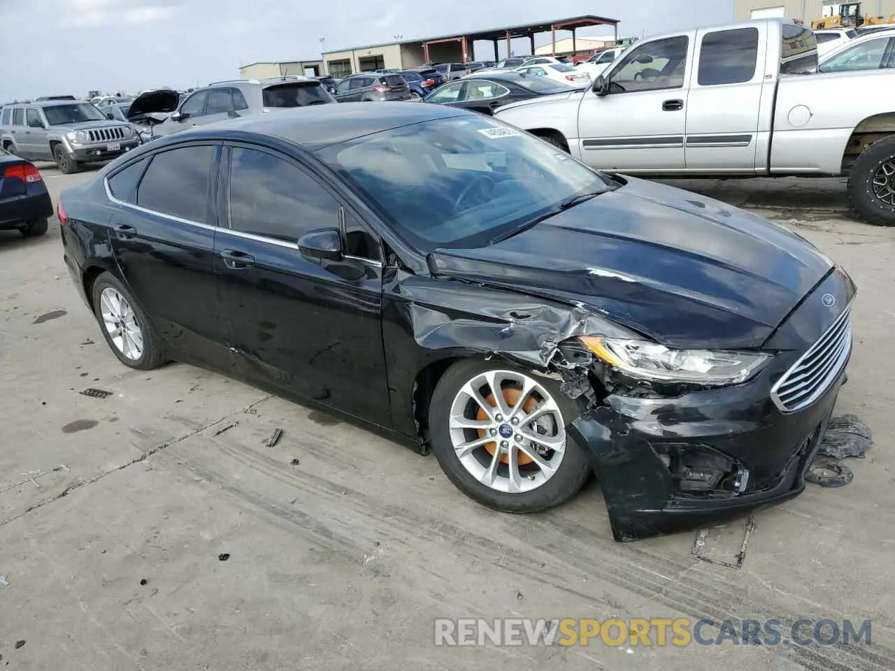 4 Photograph of a damaged car 3FA6P0HD2LR263579 FORD FUSION 2020