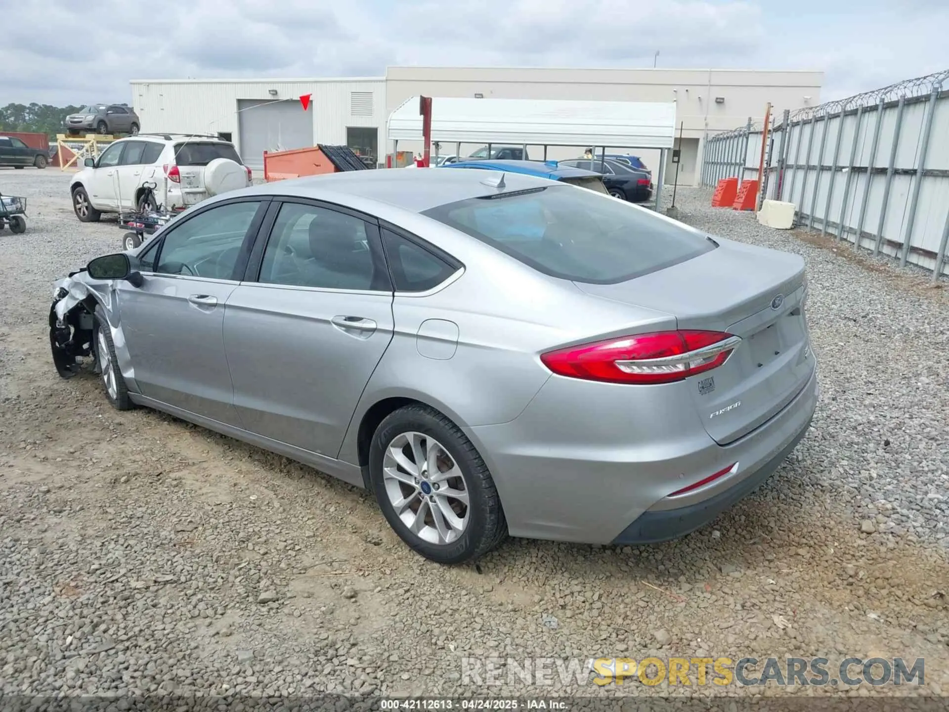 3 Photograph of a damaged car 3FA6P0HD3LR103307 FORD FUSION 2020