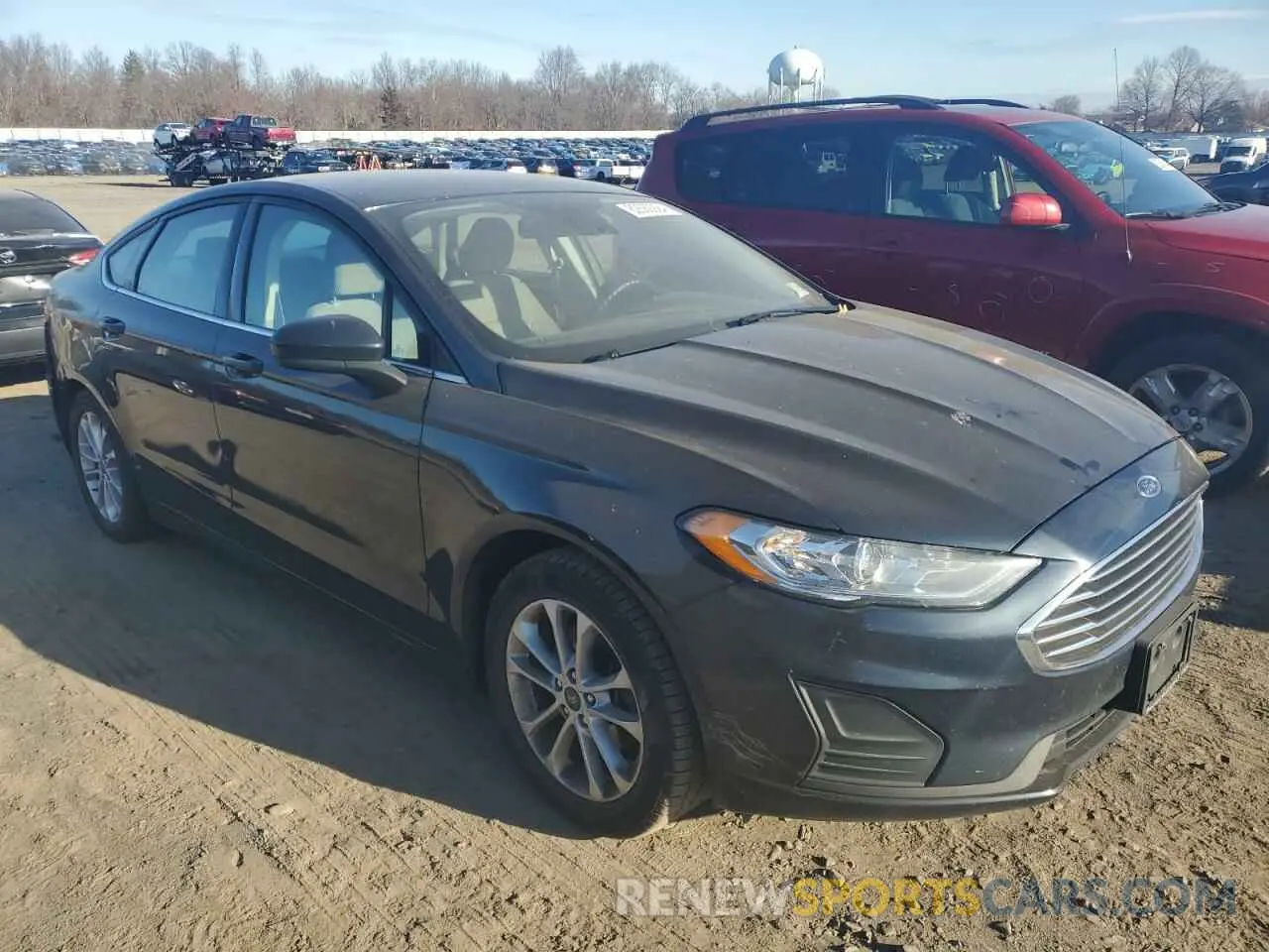 4 Photograph of a damaged car 3FA6P0HD3LR121550 FORD FUSION 2020