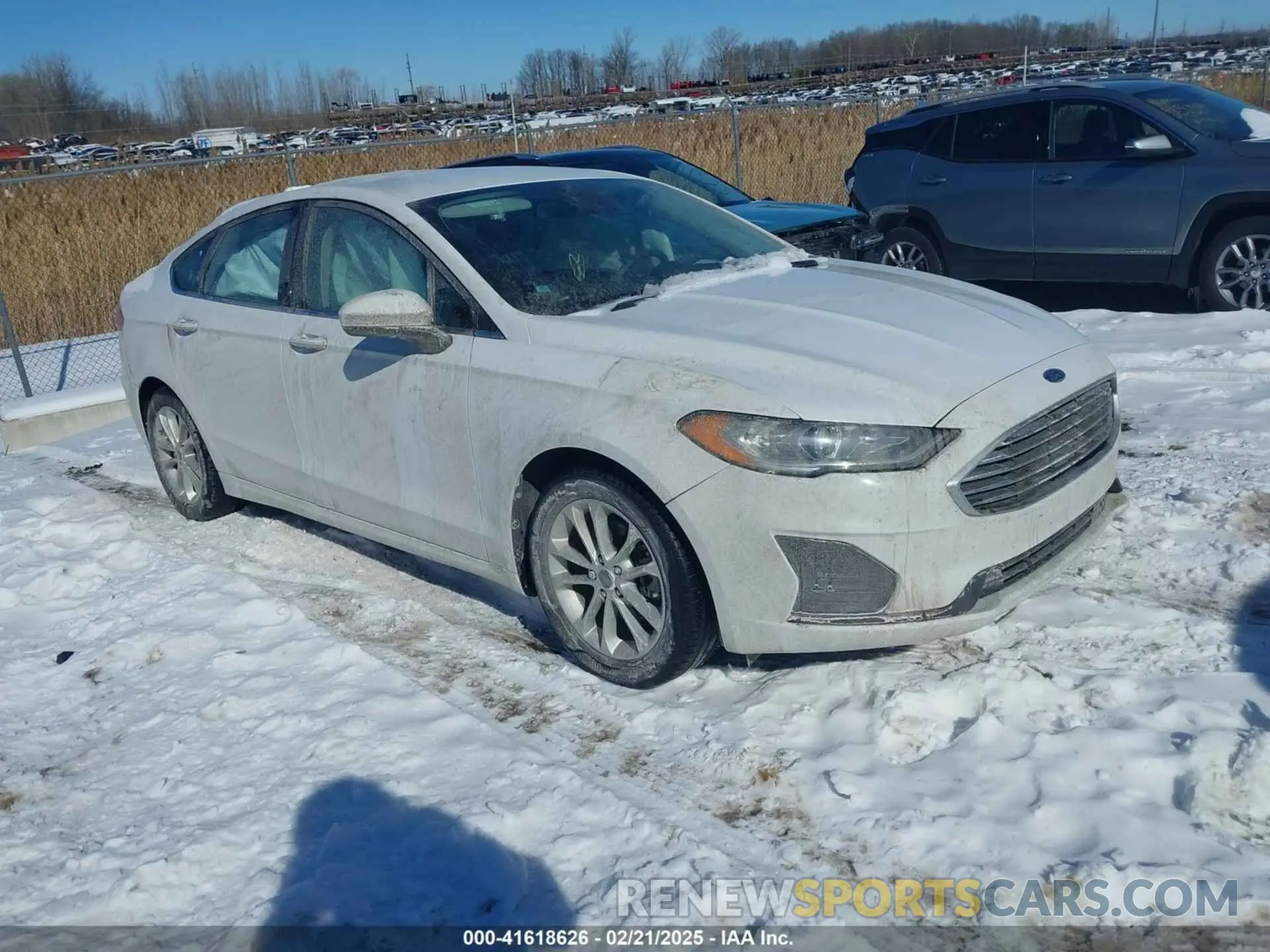1 Photograph of a damaged car 3FA6P0HD3LR146853 FORD FUSION 2020