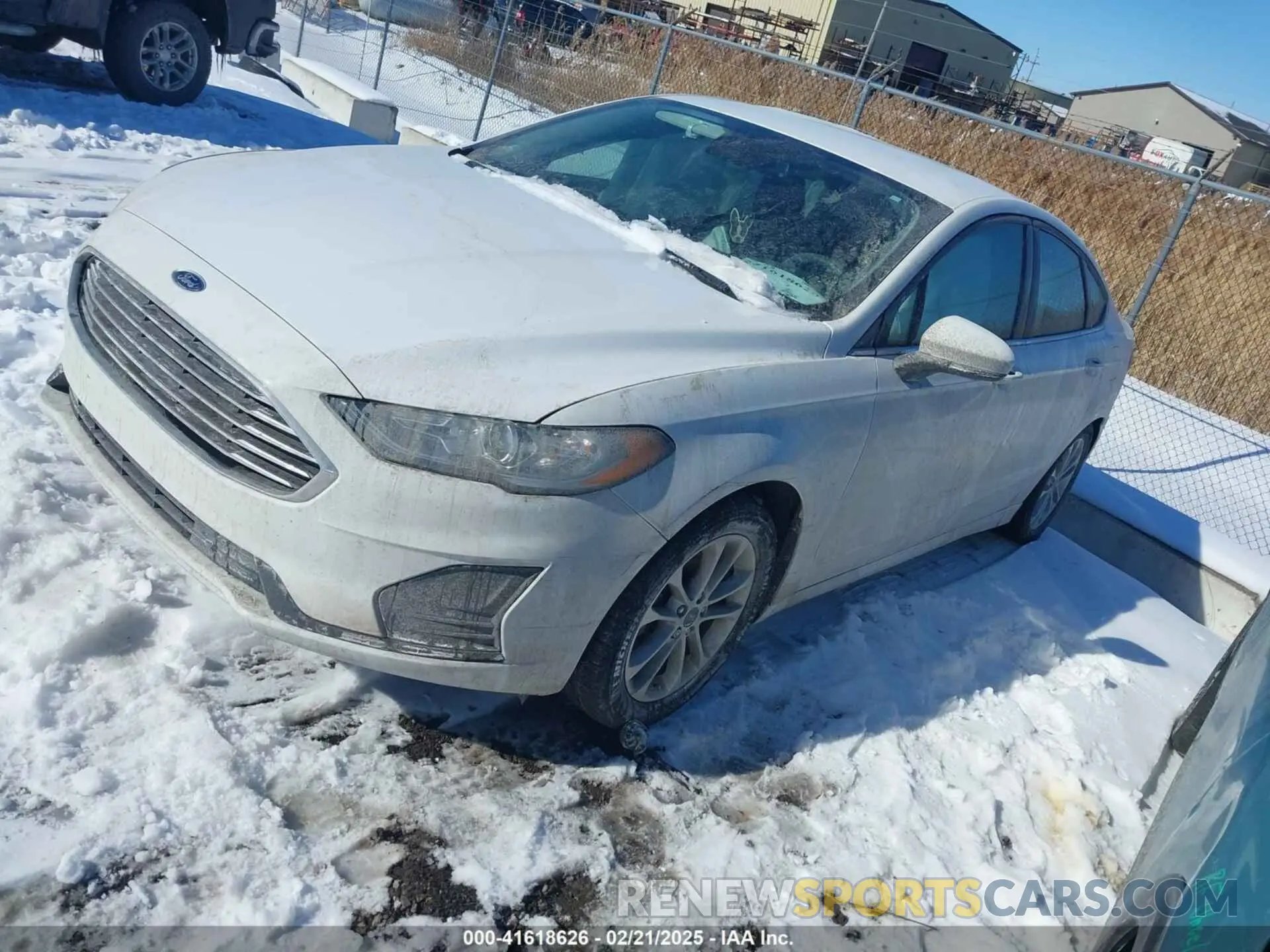 2 Photograph of a damaged car 3FA6P0HD3LR146853 FORD FUSION 2020