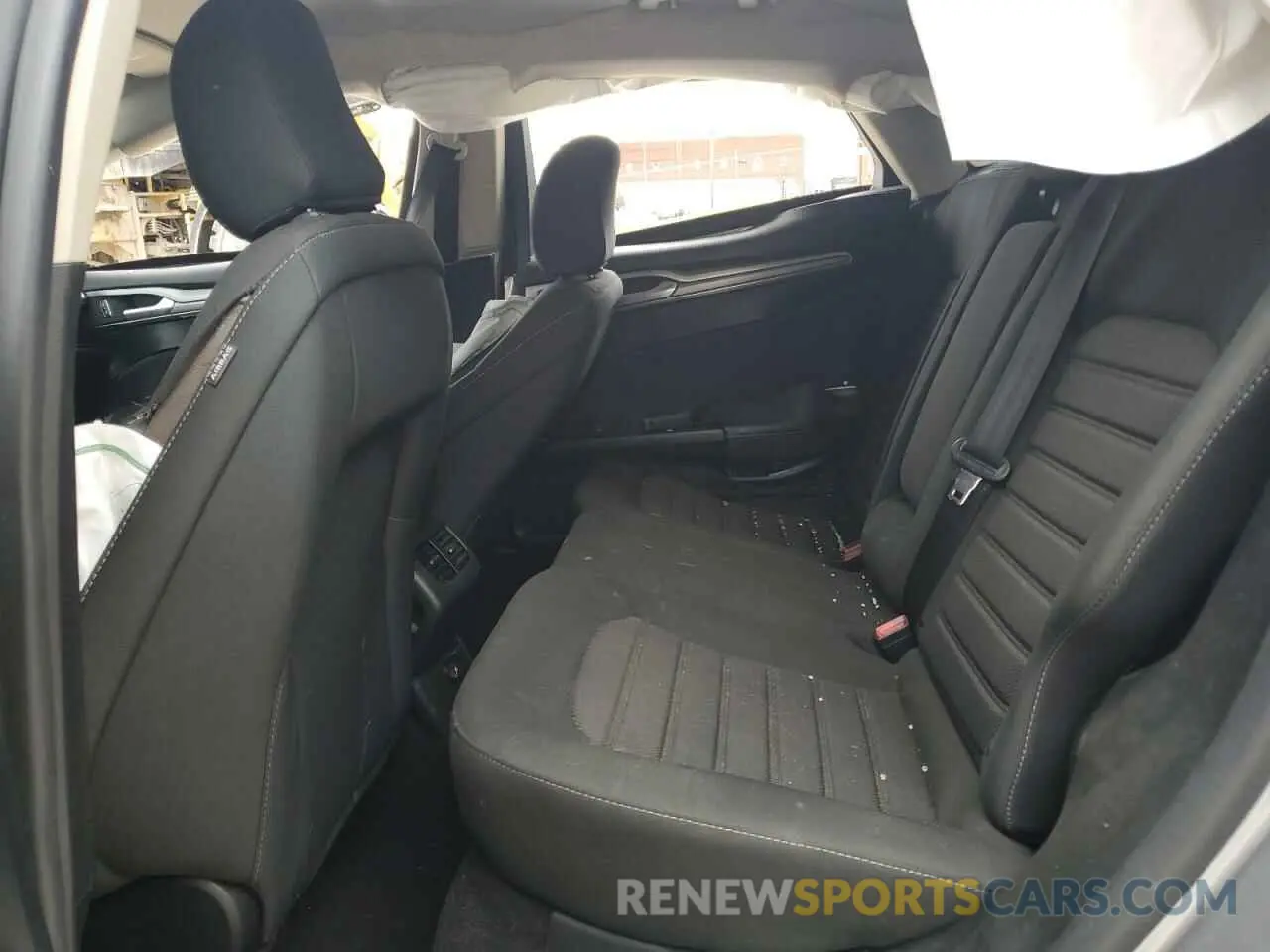 10 Photograph of a damaged car 3FA6P0HD3LR180422 FORD FUSION 2020