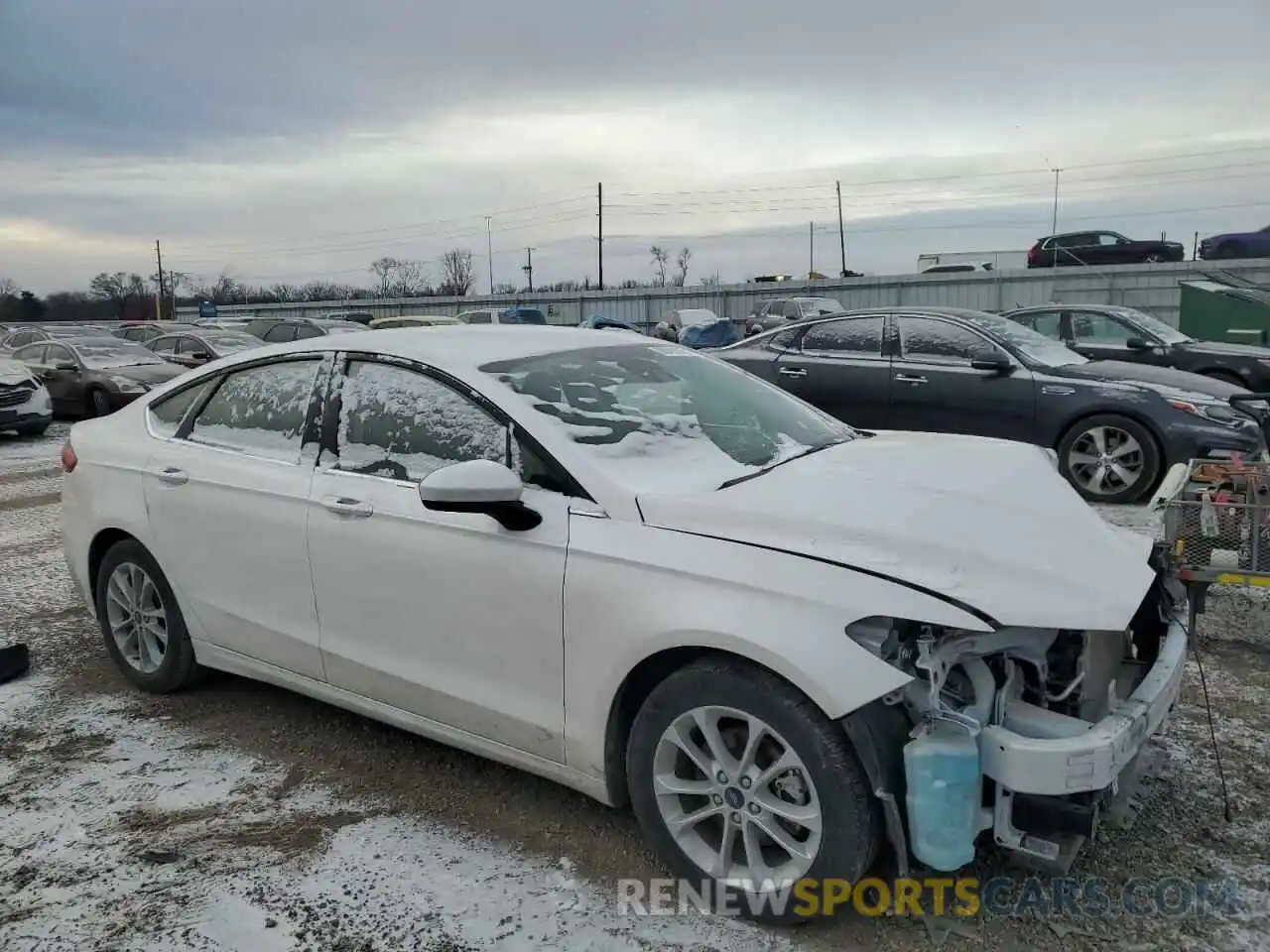 4 Photograph of a damaged car 3FA6P0HD3LR189279 FORD FUSION 2020