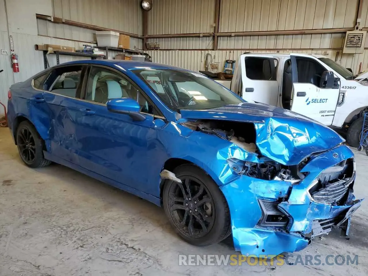 4 Photograph of a damaged car 3FA6P0HD3LR225634 FORD FUSION 2020