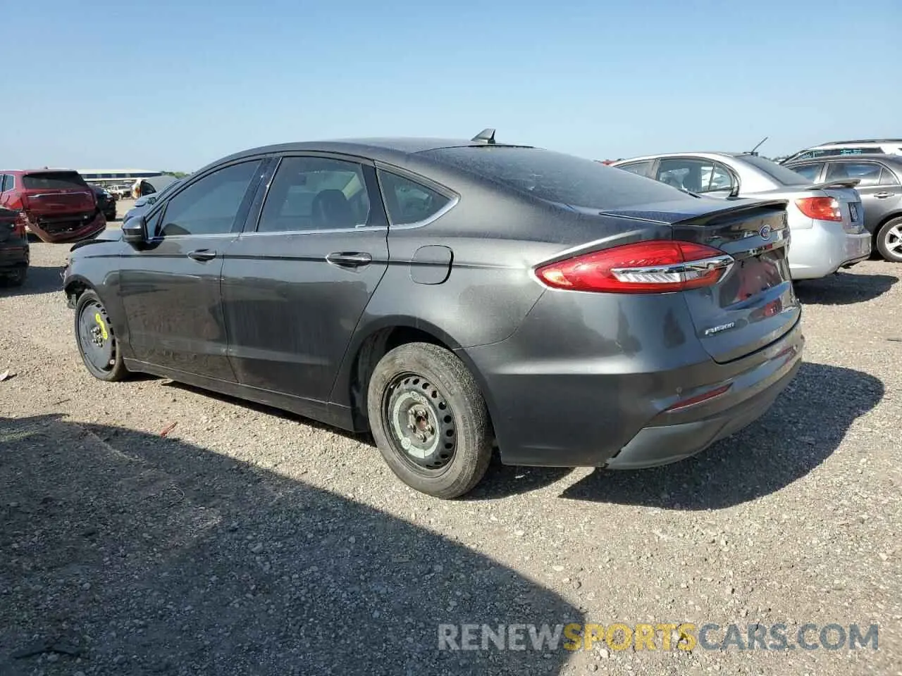 2 Photograph of a damaged car 3FA6P0HD3LR229733 FORD FUSION 2020