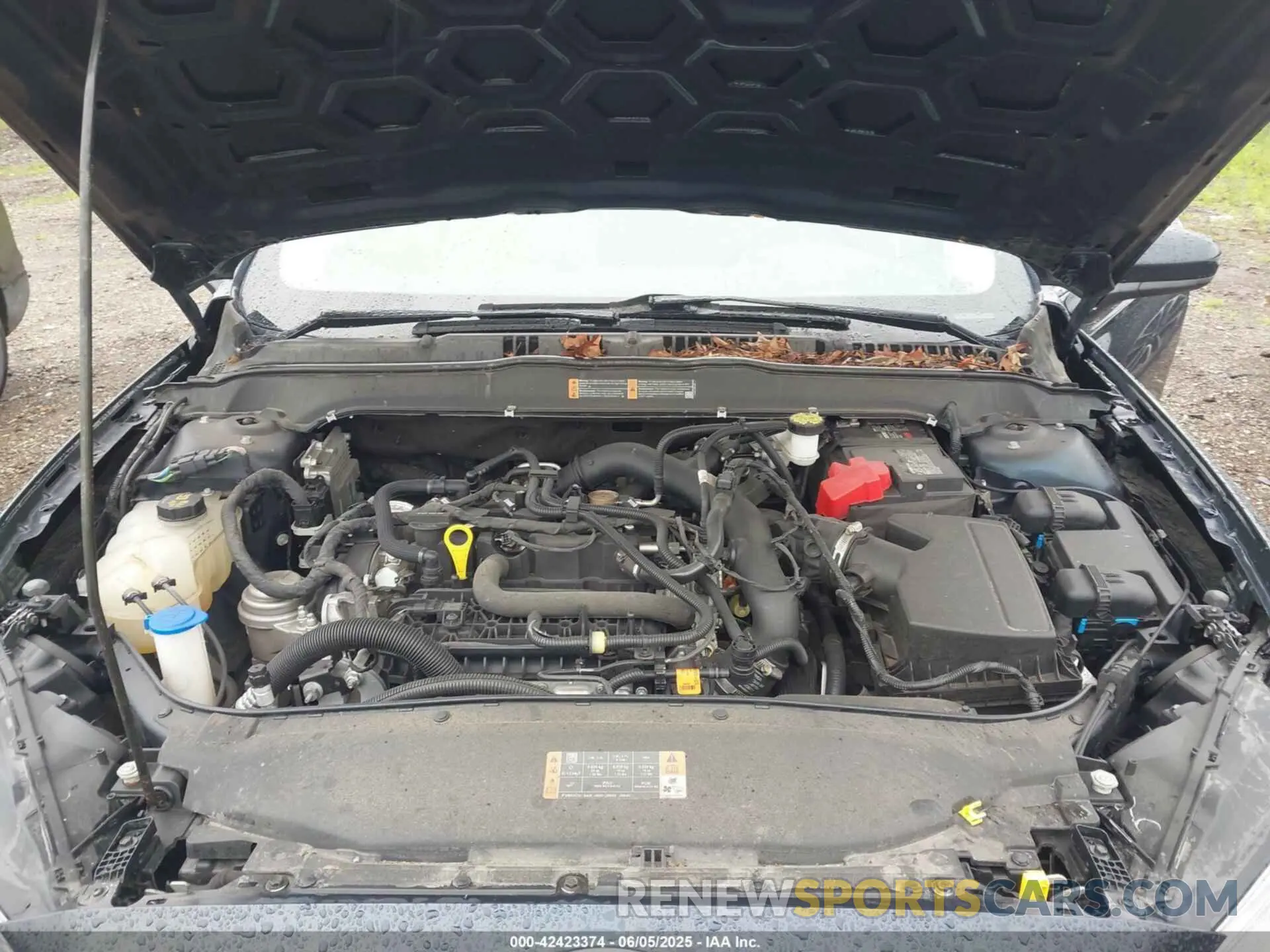 10 Photograph of a damaged car 3FA6P0HD3LR232406 FORD FUSION 2020