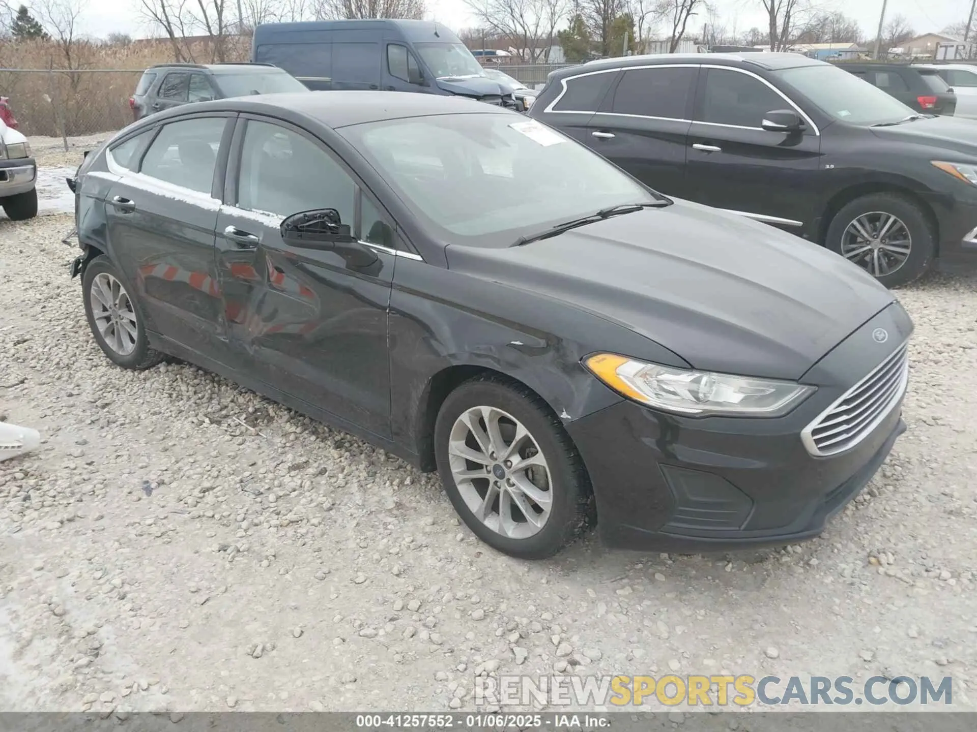 1 Photograph of a damaged car 3FA6P0HD3LR232812 FORD FUSION 2020