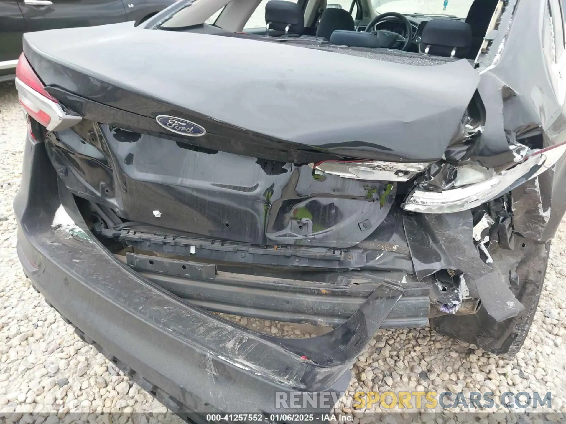 6 Photograph of a damaged car 3FA6P0HD3LR232812 FORD FUSION 2020