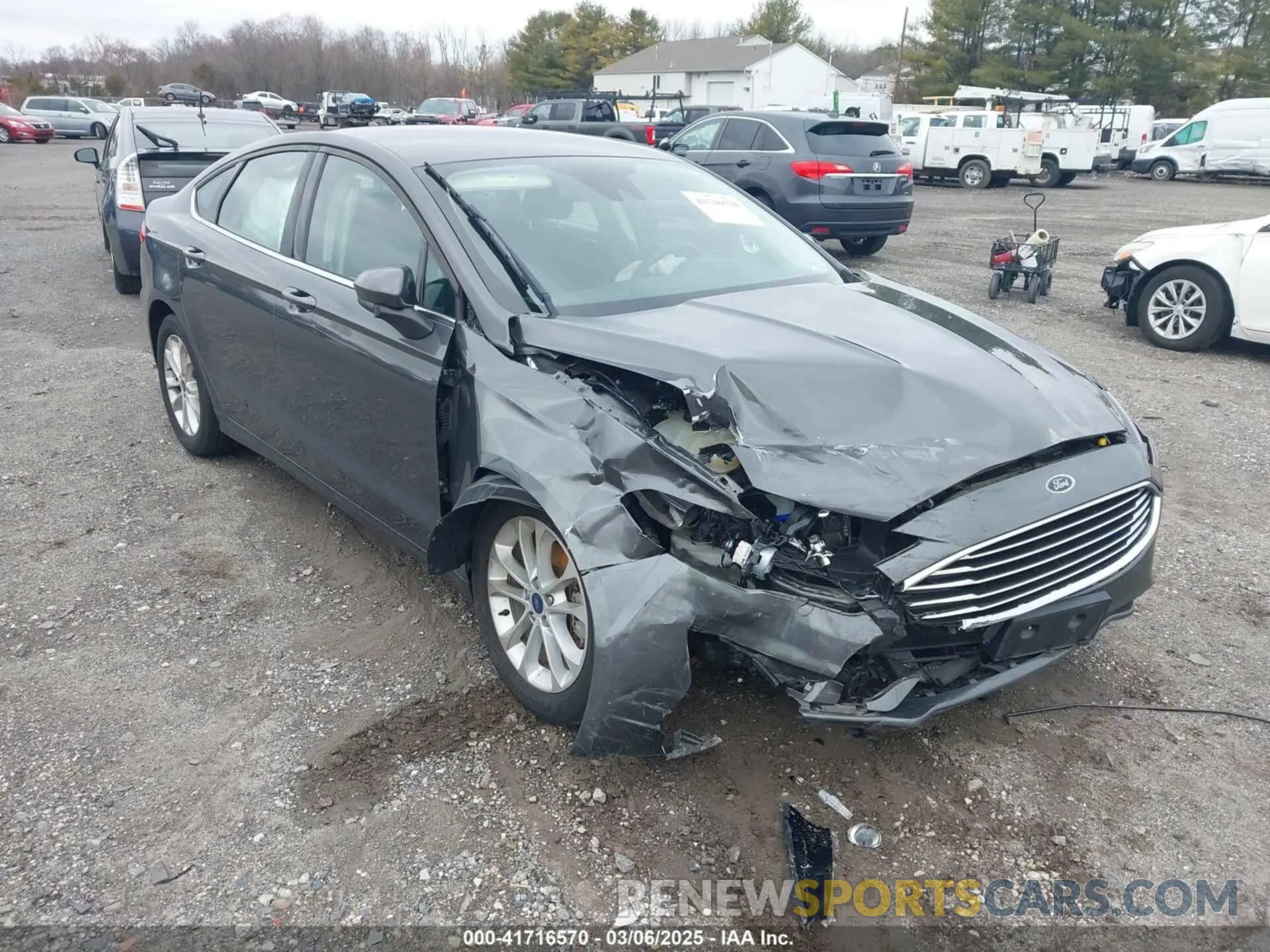 1 Photograph of a damaged car 3FA6P0HD3LR233913 FORD FUSION 2020