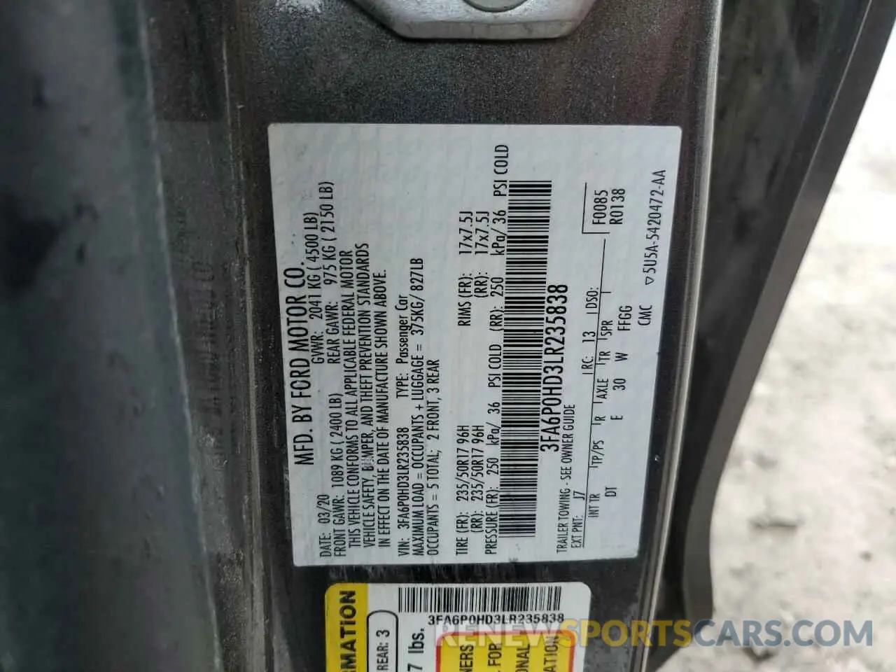 14 Photograph of a damaged car 3FA6P0HD3LR235838 FORD FUSION 2020