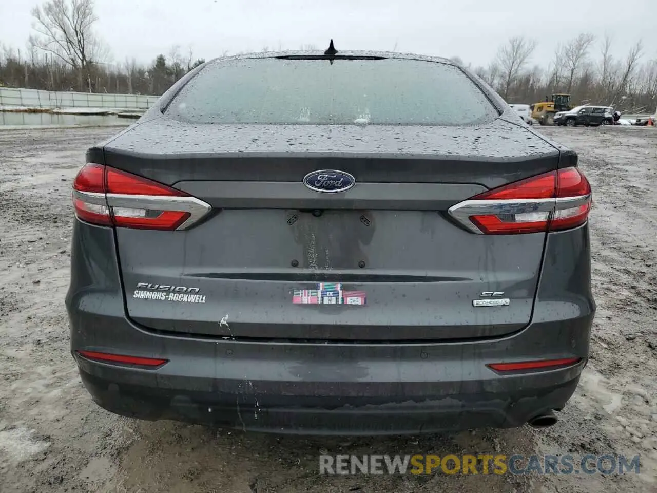 6 Photograph of a damaged car 3FA6P0HD3LR235838 FORD FUSION 2020