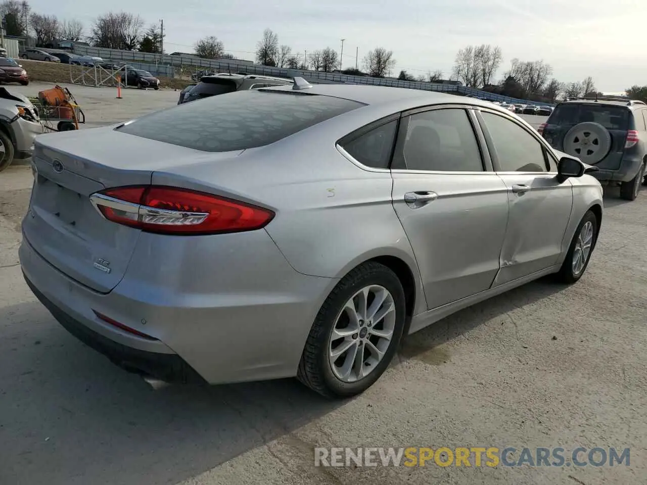 3 Photograph of a damaged car 3FA6P0HD3LR247584 FORD FUSION 2020