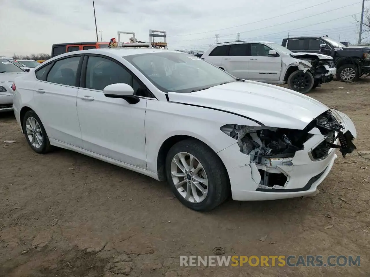 4 Photograph of a damaged car 3FA6P0HD3LR250467 FORD FUSION 2020
