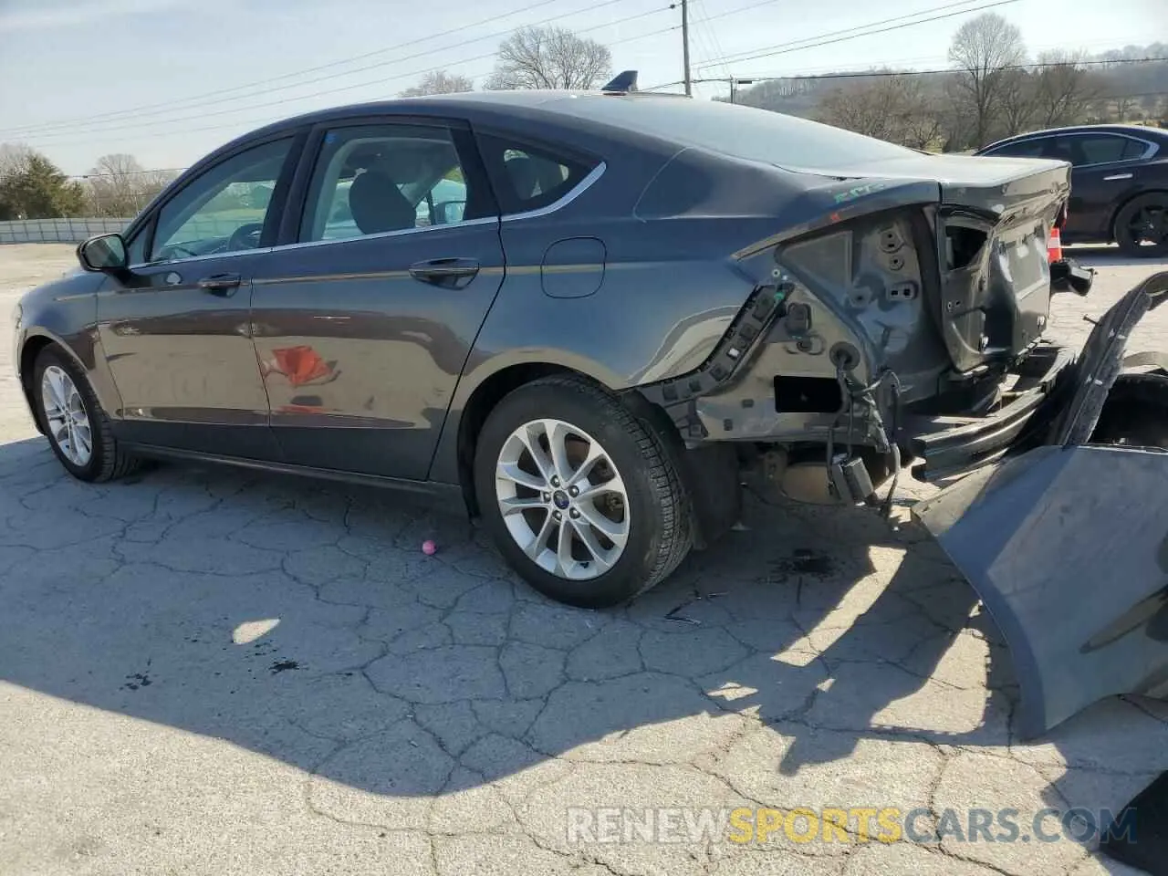 2 Photograph of a damaged car 3FA6P0HD3LR250811 FORD FUSION 2020