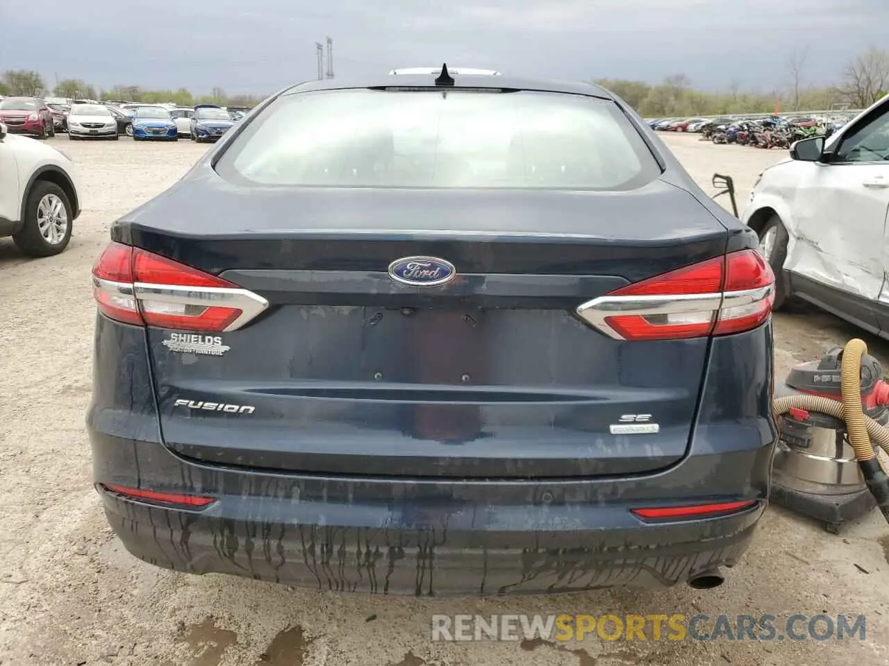 6 Photograph of a damaged car 3FA6P0HD3LR250887 FORD FUSION 2020