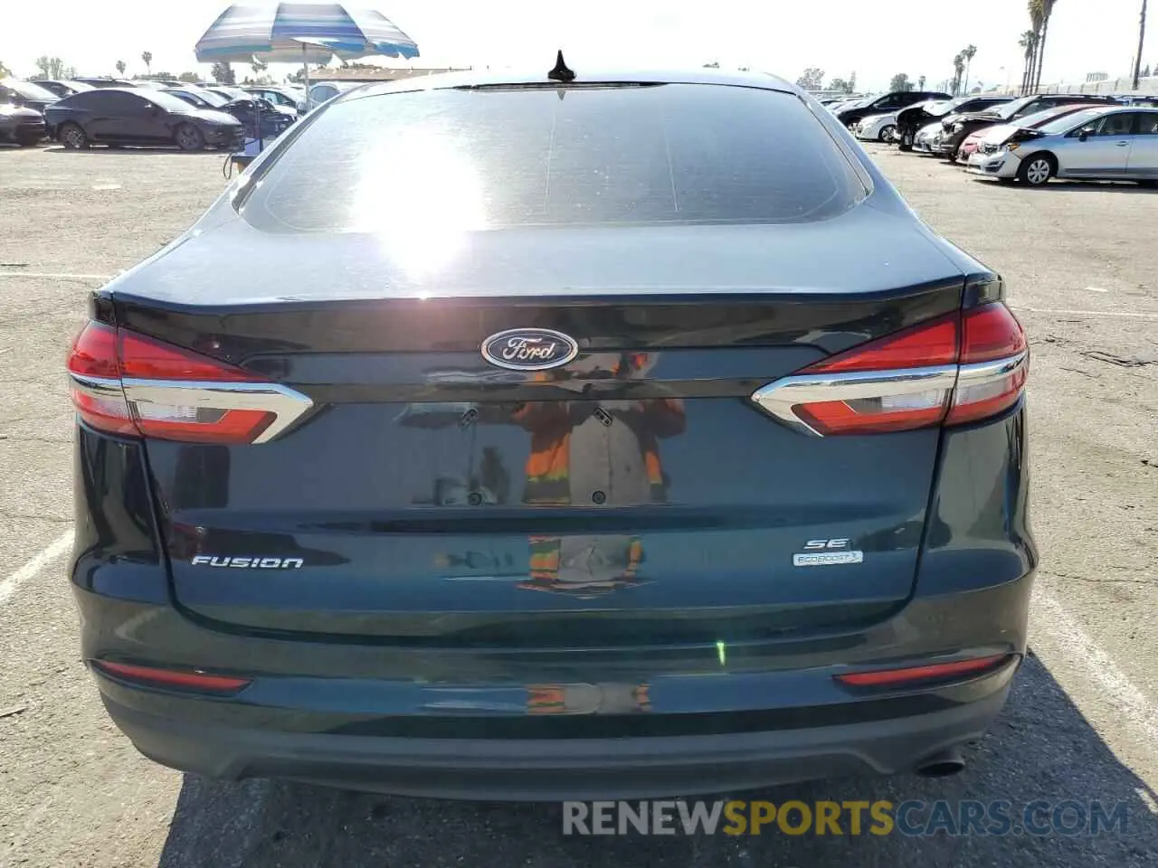 6 Photograph of a damaged car 3FA6P0HD3LR255393 FORD FUSION 2020