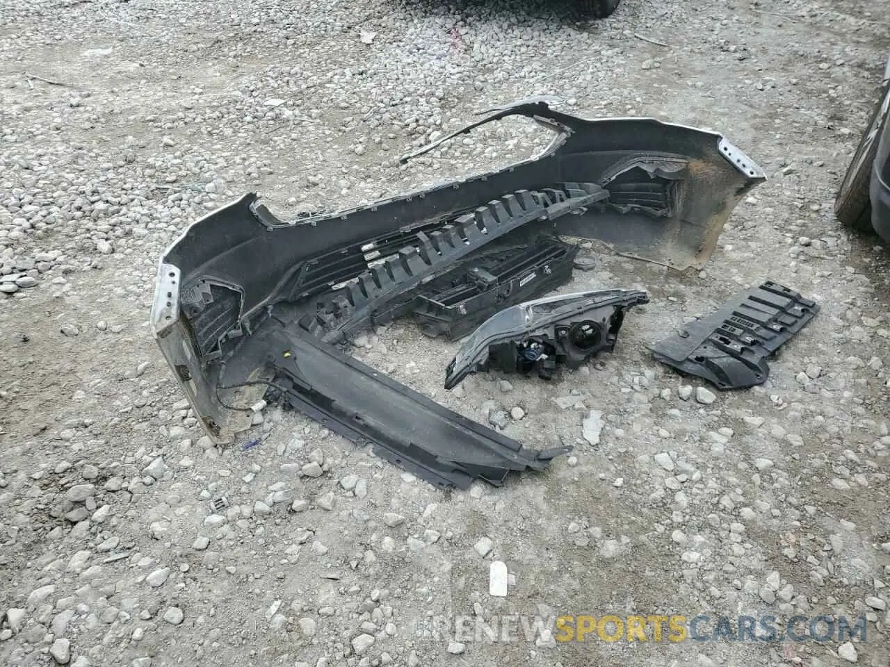 12 Photograph of a damaged car 3FA6P0HD3LR257015 FORD FUSION 2020