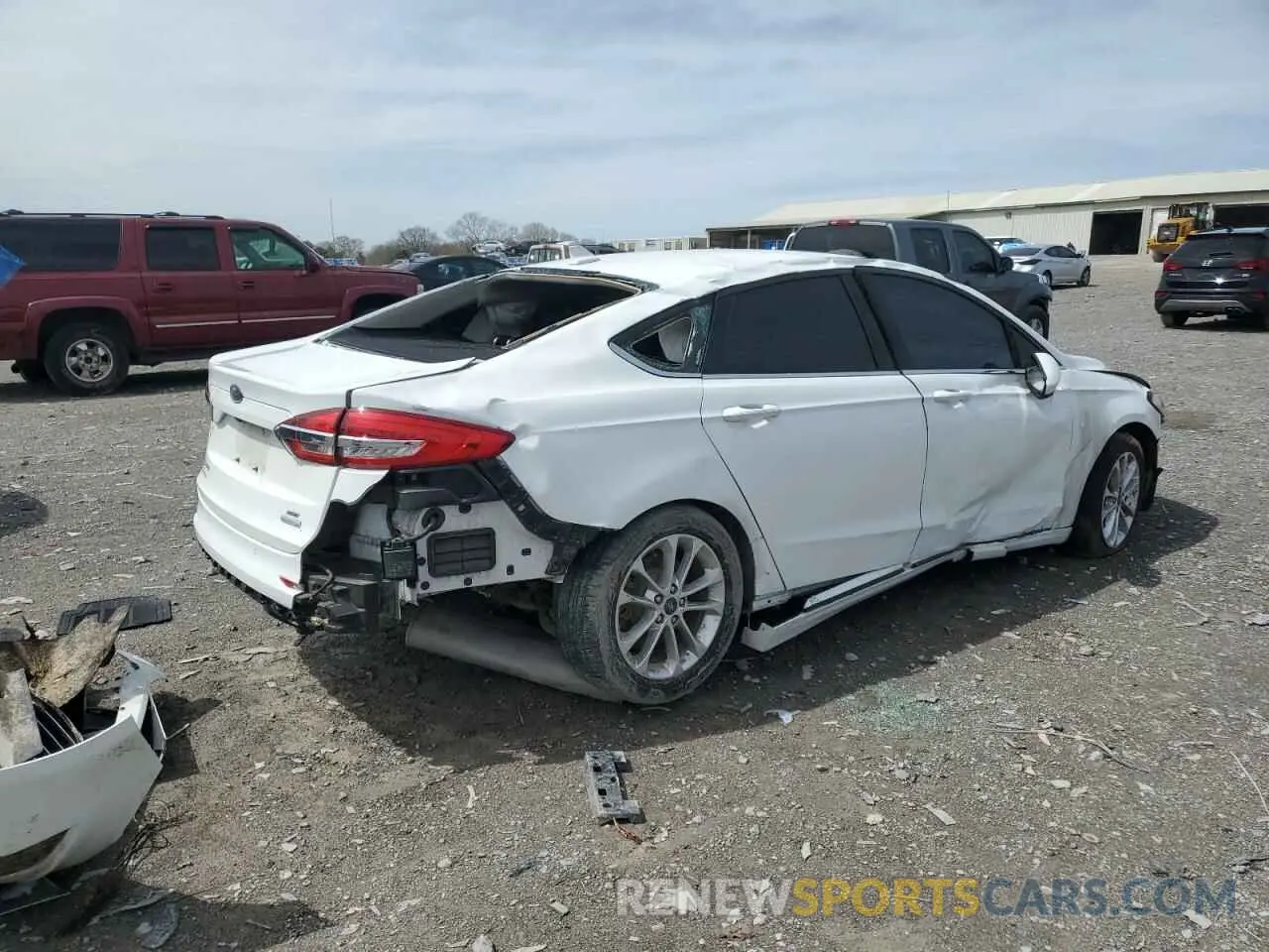 3 Photograph of a damaged car 3FA6P0HD3LR258035 FORD FUSION 2020