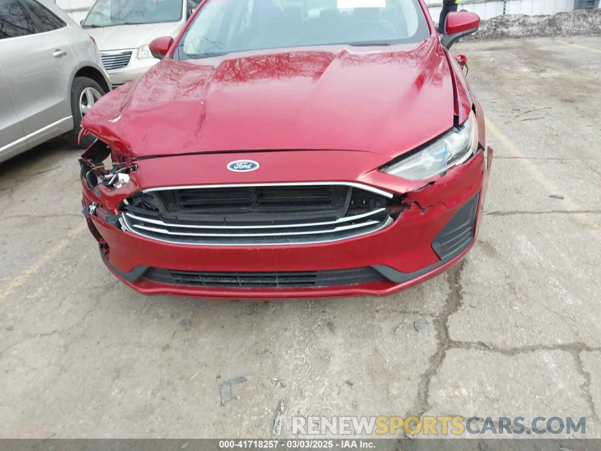 13 Photograph of a damaged car 3FA6P0HD4LR109679 FORD FUSION 2020