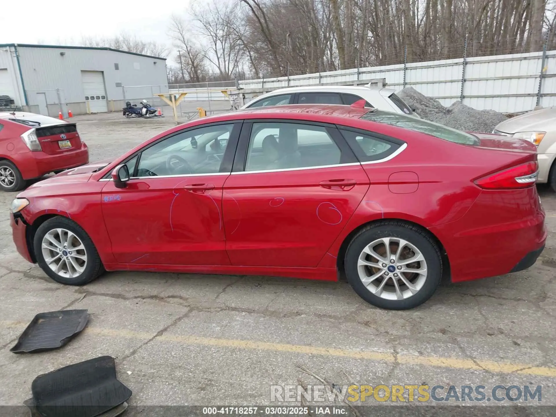 15 Photograph of a damaged car 3FA6P0HD4LR109679 FORD FUSION 2020