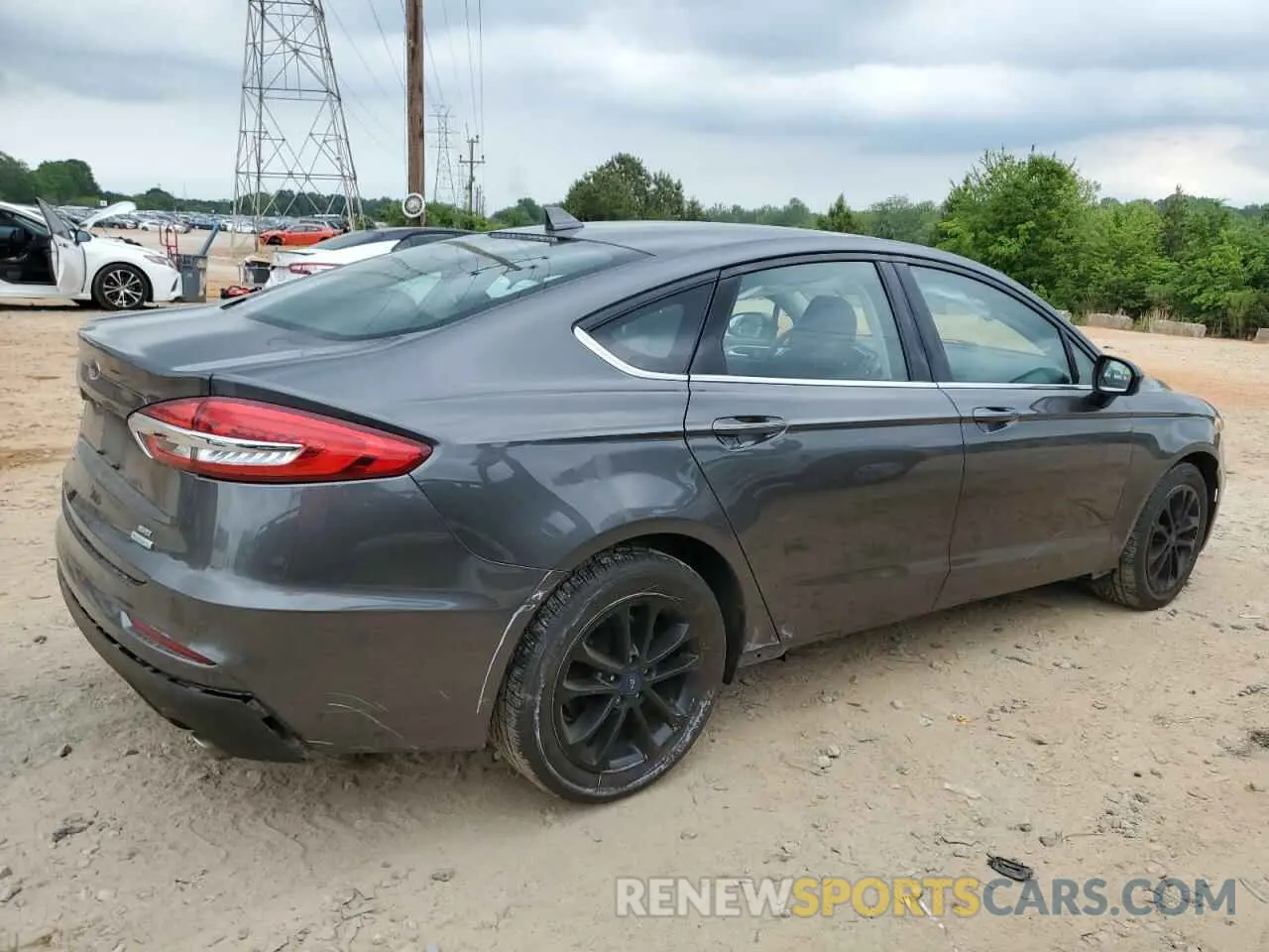 3 Photograph of a damaged car 3FA6P0HD4LR124425 FORD FUSION 2020