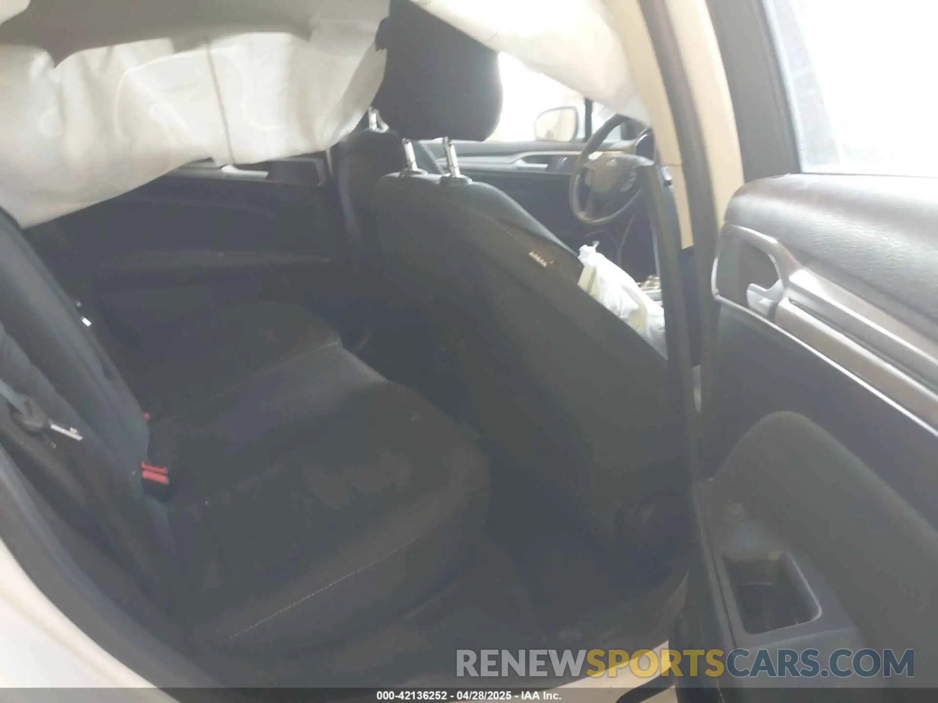 8 Photograph of a damaged car 3FA6P0HD4LR165511 FORD FUSION 2020