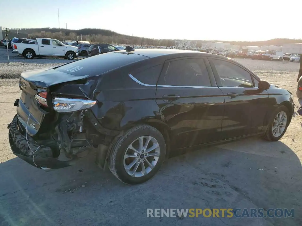 3 Photograph of a damaged car 3FA6P0HD4LR168800 FORD FUSION 2020