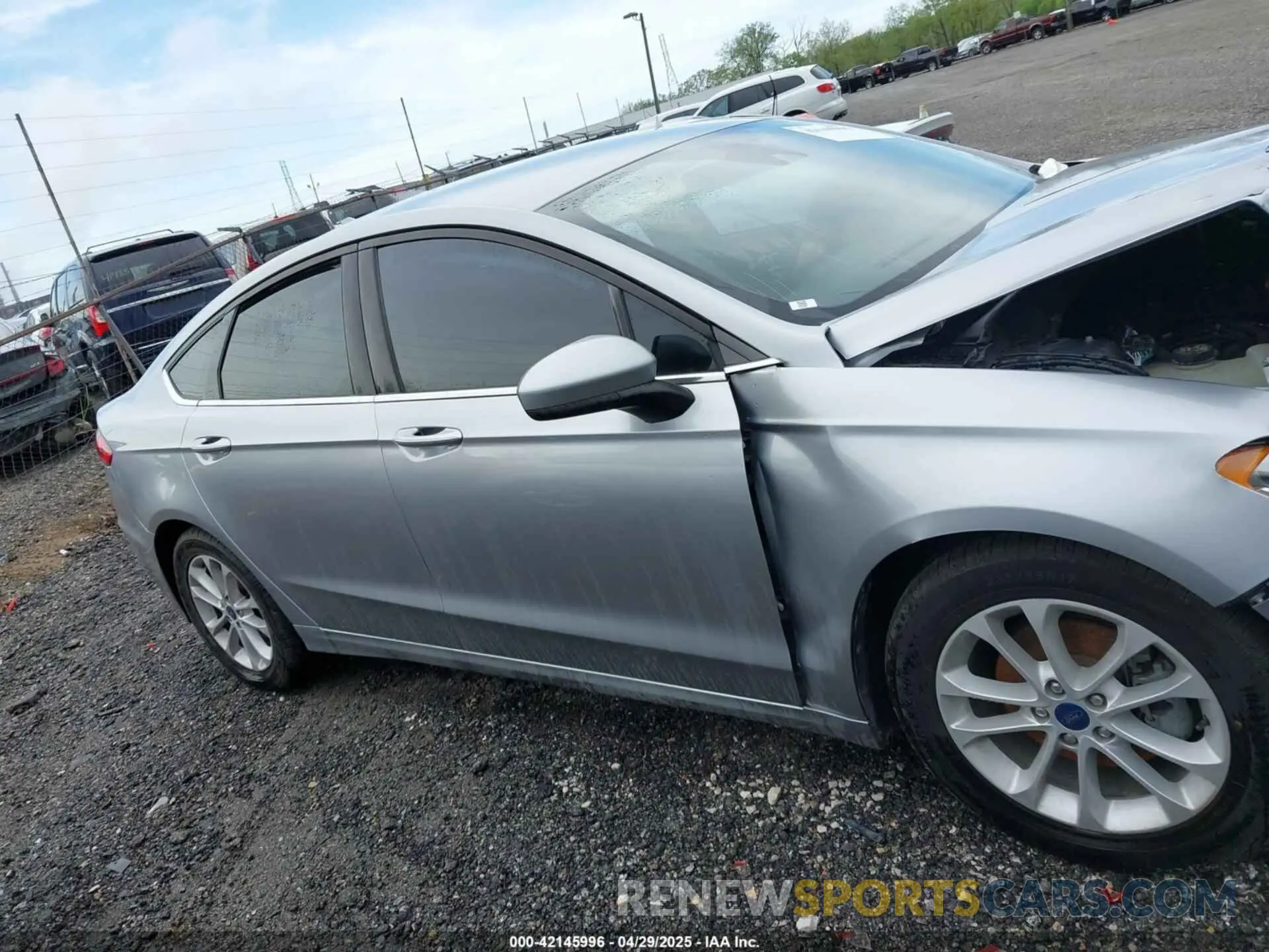 13 Photograph of a damaged car 3FA6P0HD4LR188366 FORD FUSION 2020
