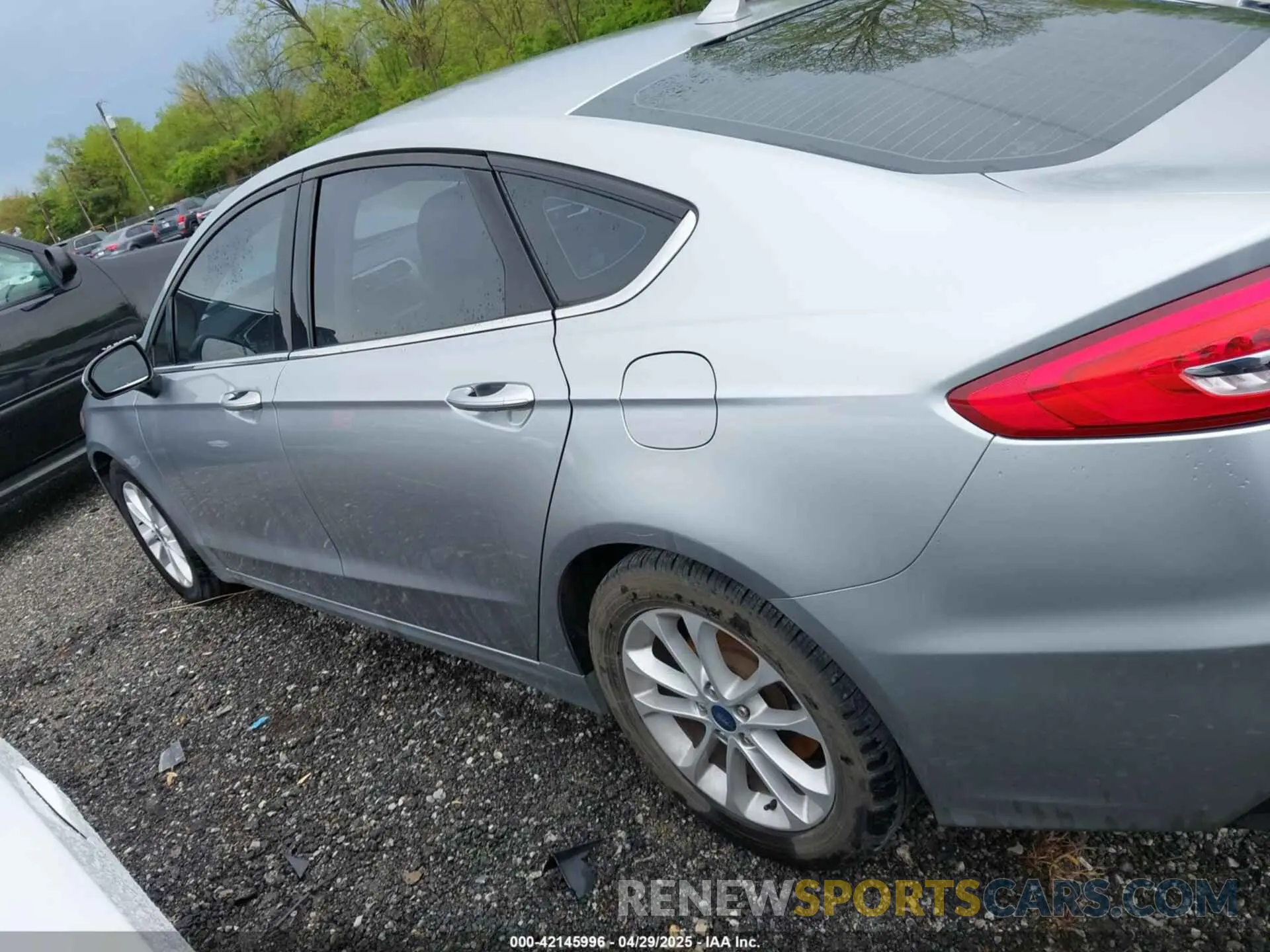 14 Photograph of a damaged car 3FA6P0HD4LR188366 FORD FUSION 2020