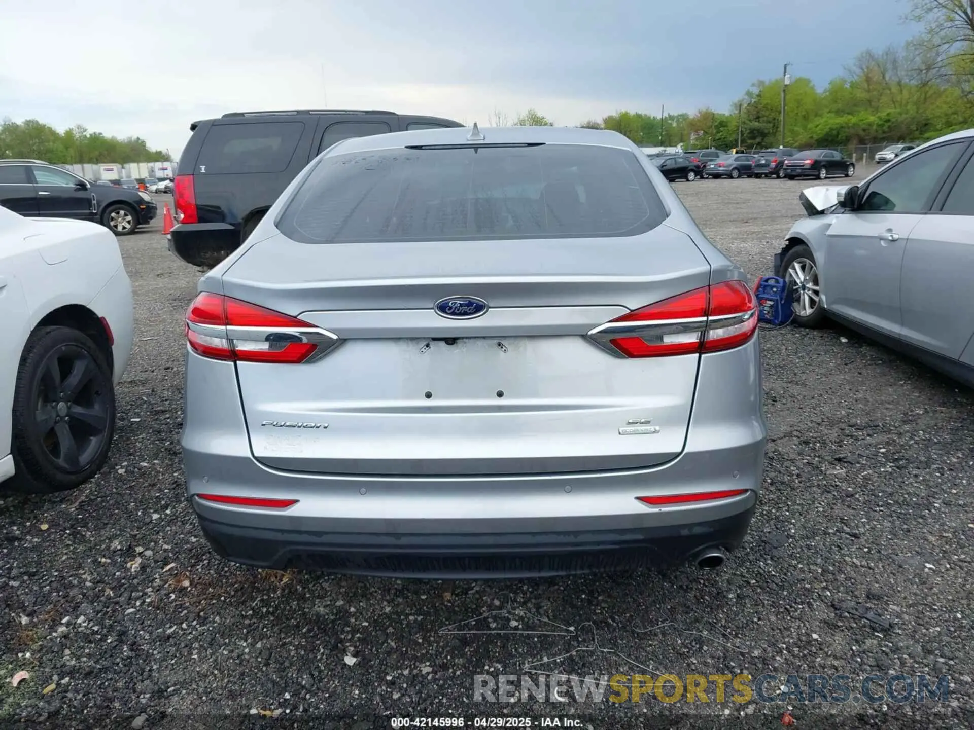 16 Photograph of a damaged car 3FA6P0HD4LR188366 FORD FUSION 2020