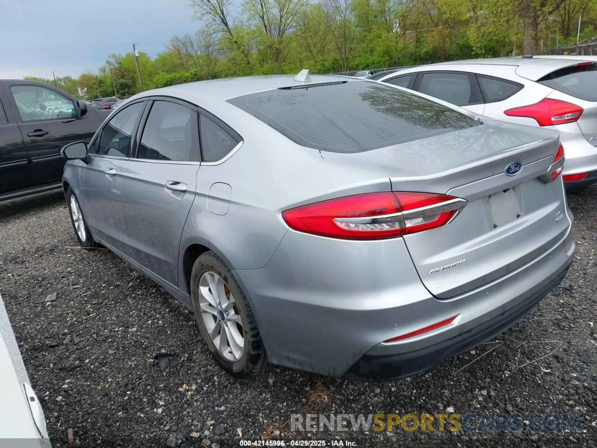 3 Photograph of a damaged car 3FA6P0HD4LR188366 FORD FUSION 2020