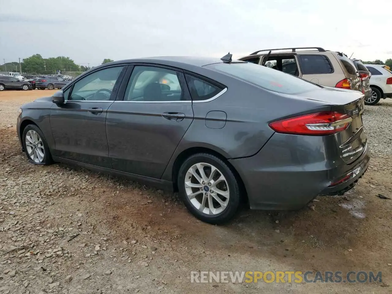 2 Photograph of a damaged car 3FA6P0HD4LR197438 FORD FUSION 2020
