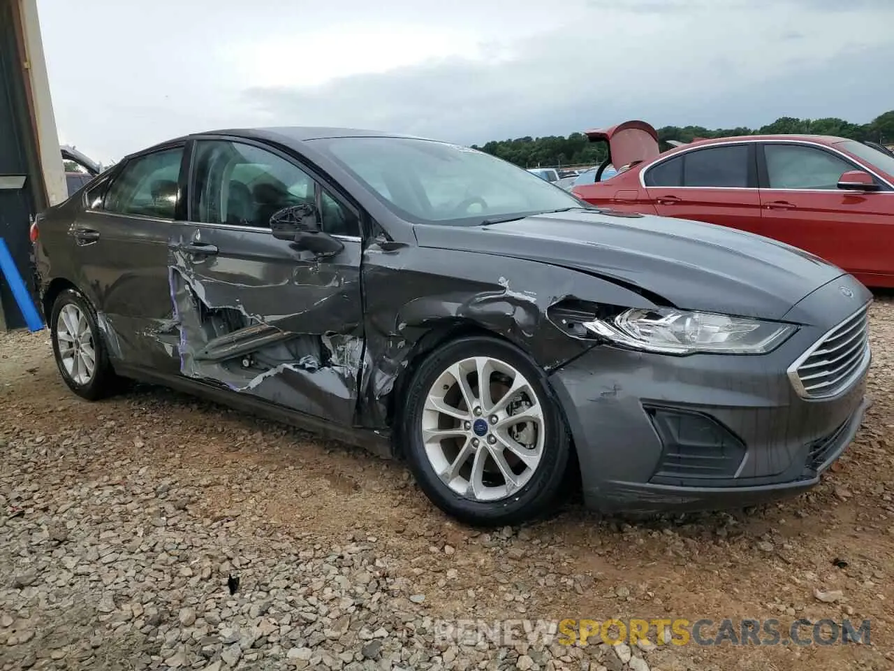 4 Photograph of a damaged car 3FA6P0HD4LR197438 FORD FUSION 2020