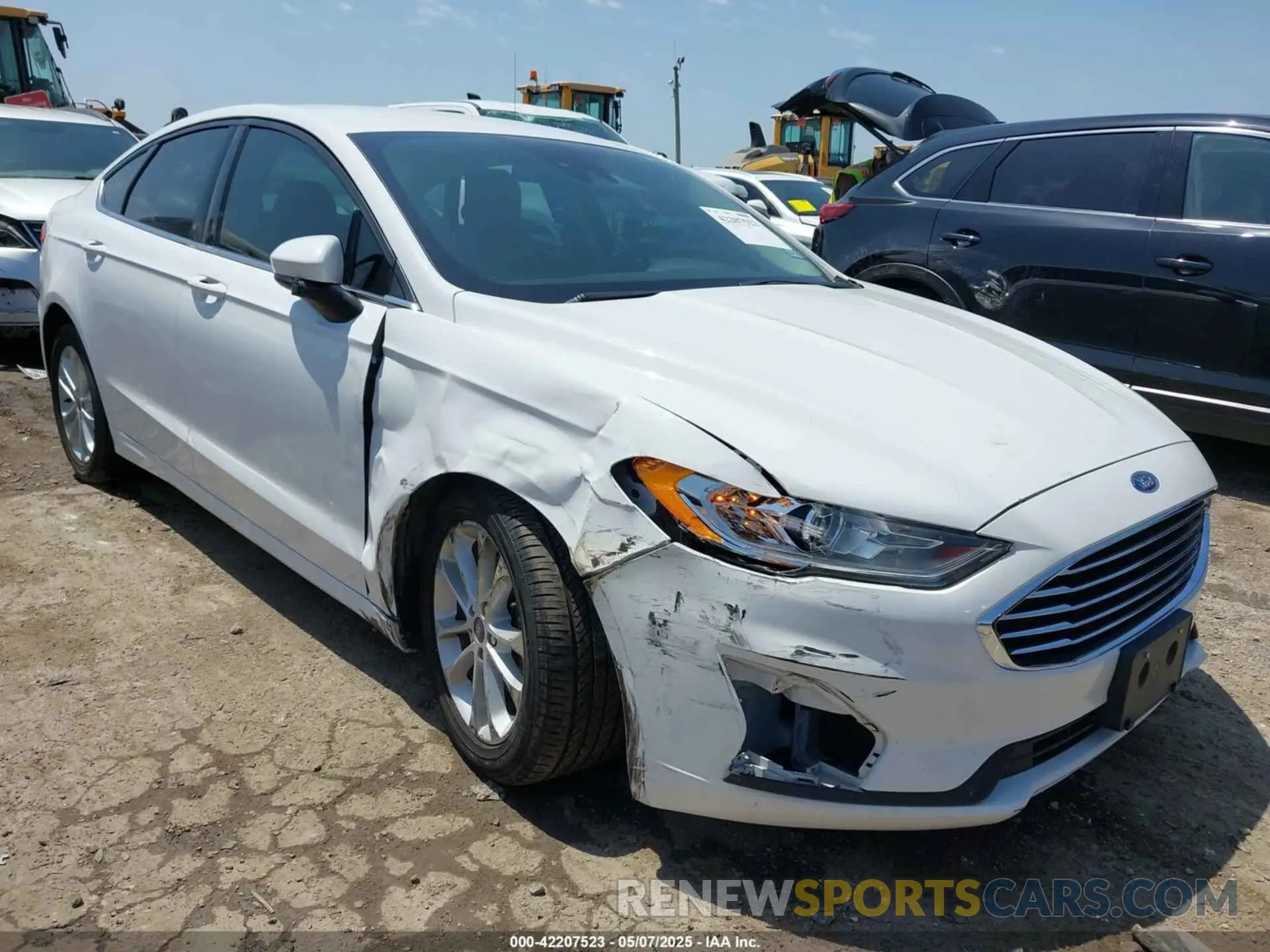 1 Photograph of a damaged car 3FA6P0HD4LR232009 FORD FUSION 2020