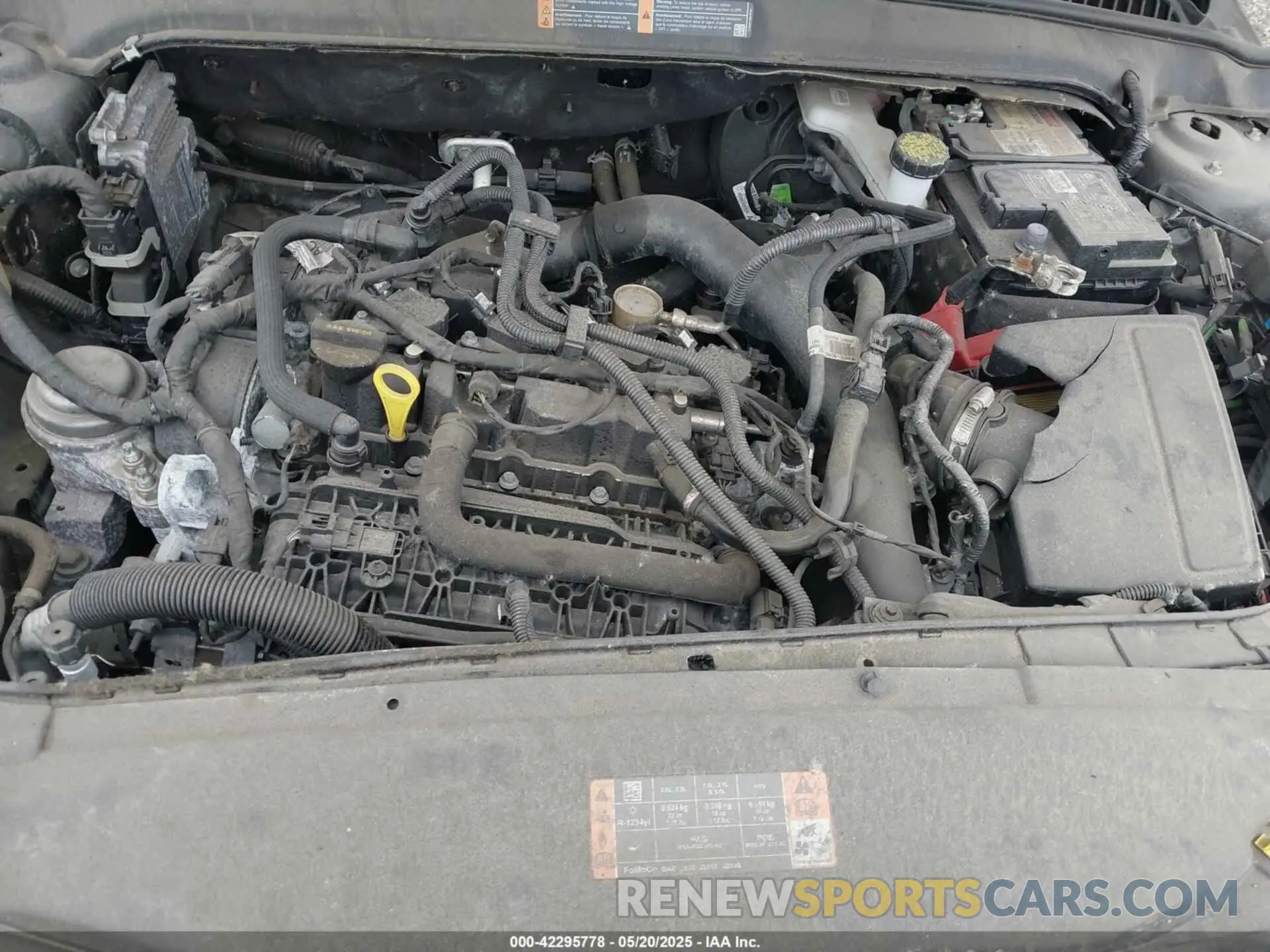 10 Photograph of a damaged car 3FA6P0HD4LR236240 FORD FUSION 2020