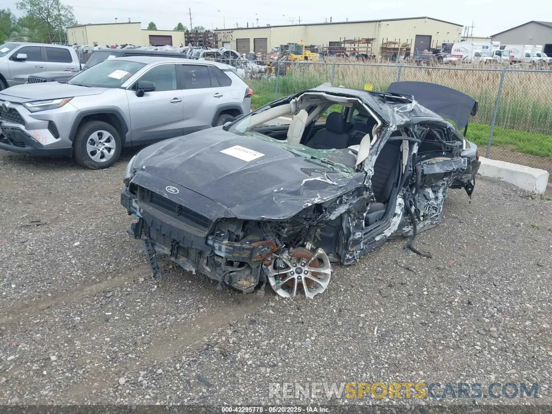 2 Photograph of a damaged car 3FA6P0HD4LR236240 FORD FUSION 2020