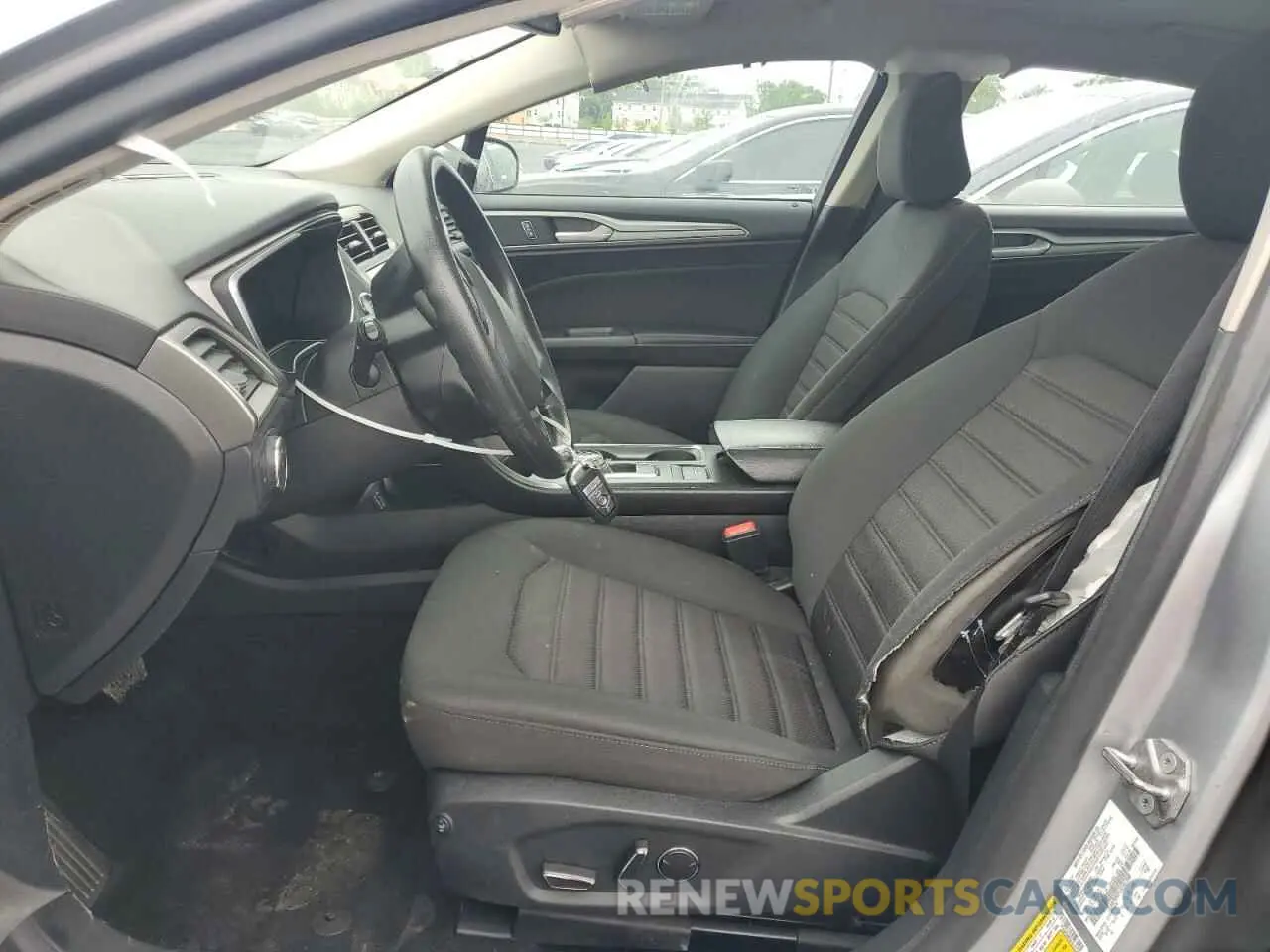 7 Photograph of a damaged car 3FA6P0HD5LR107388 FORD FUSION 2020