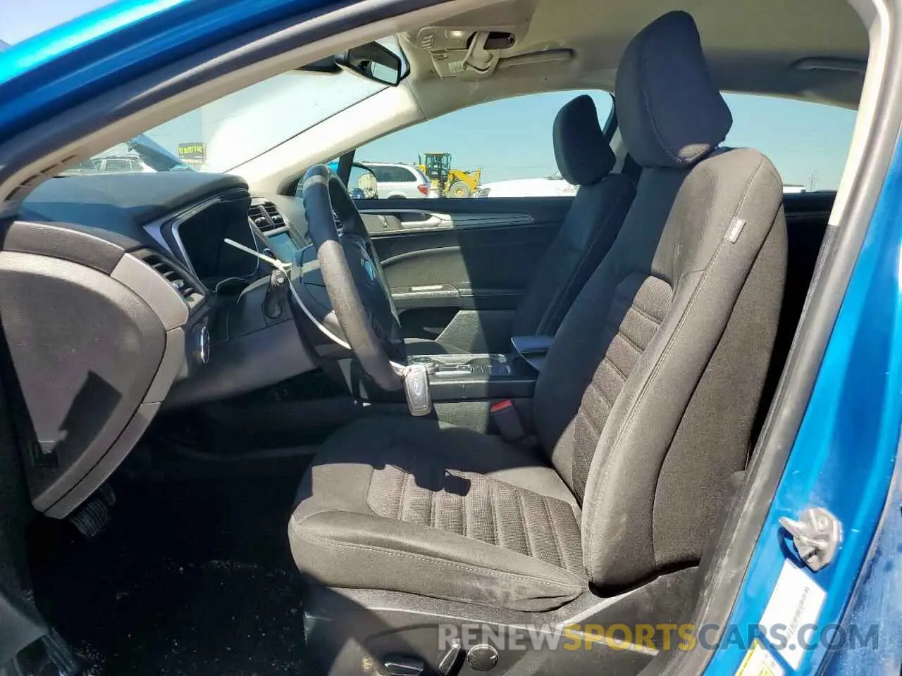 7 Photograph of a damaged car 3FA6P0HD5LR126264 FORD FUSION 2020