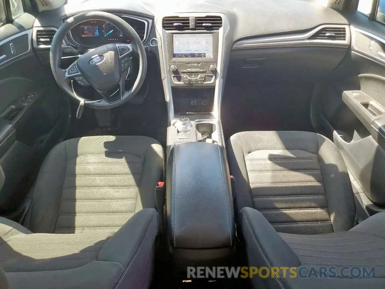 8 Photograph of a damaged car 3FA6P0HD5LR126264 FORD FUSION 2020