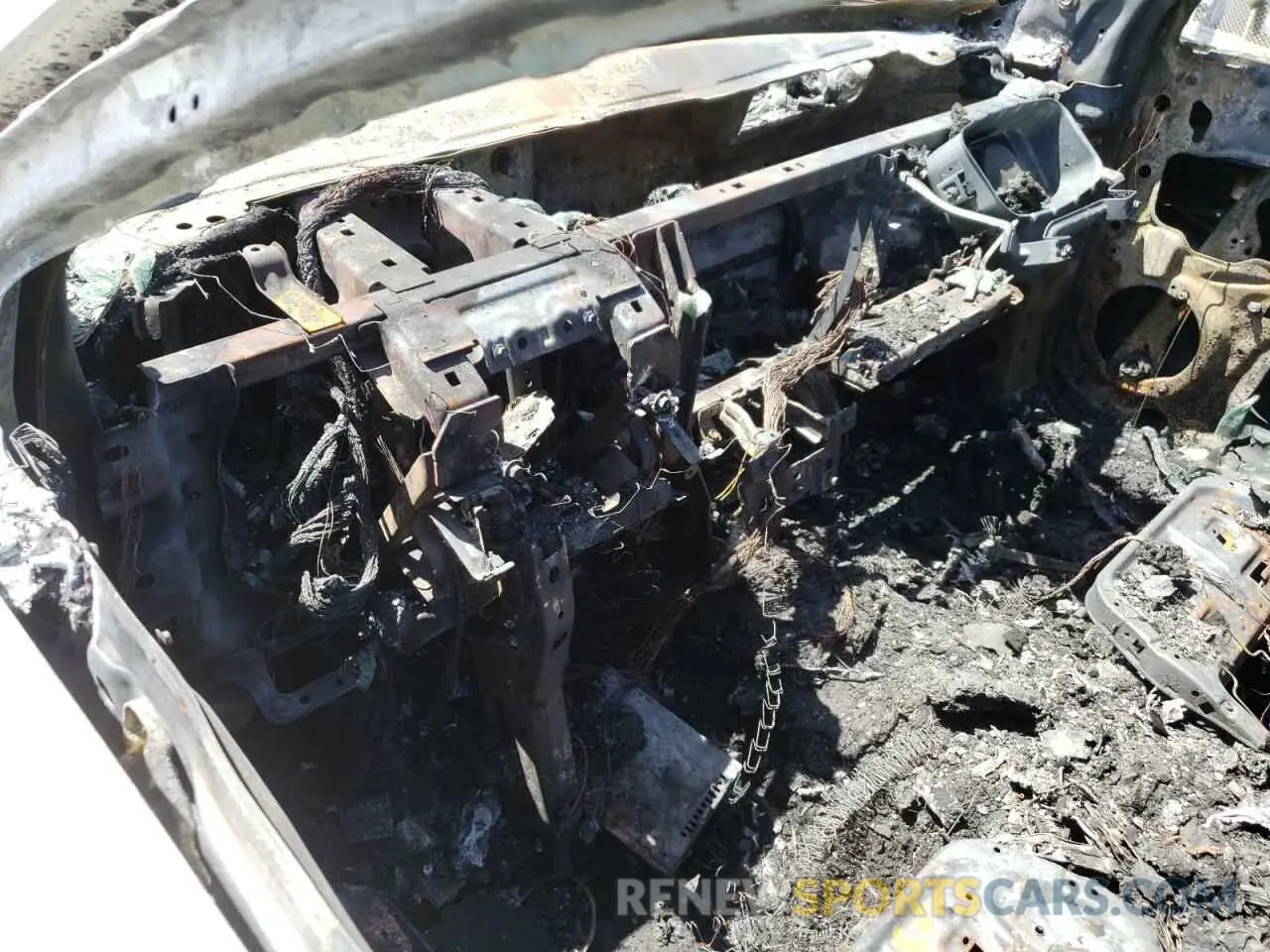 9 Photograph of a damaged car 3FA6P0HD5LR127544 FORD FUSION 2020